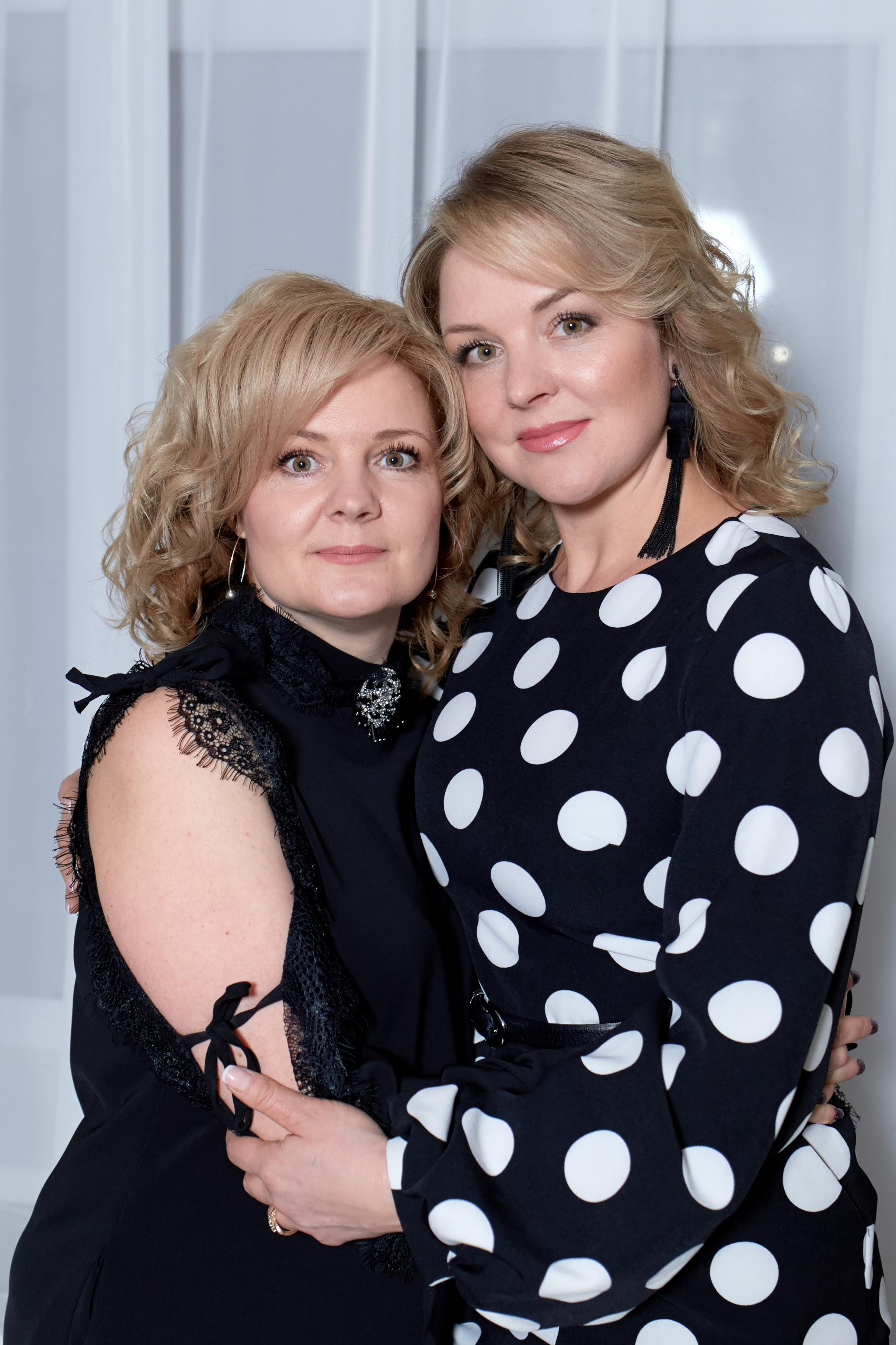 Фотограф на юбилей и торжество. Фотограф Выпускные альбомы Таганрог Сергей Коробченко