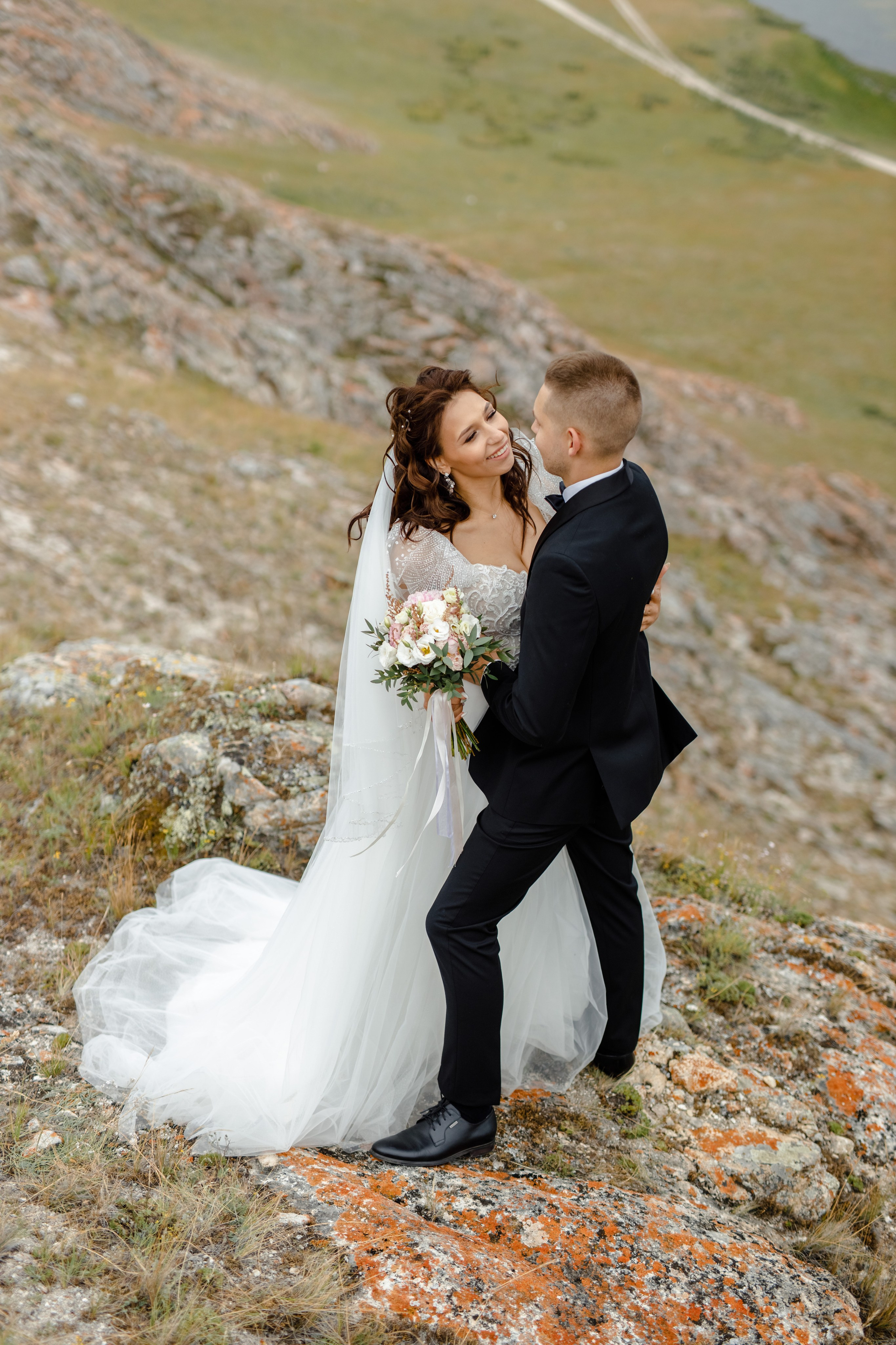 Свадебная фотосессия с выездом за город. Свадебный фотограф Москва КМВ Марина Комиссарова