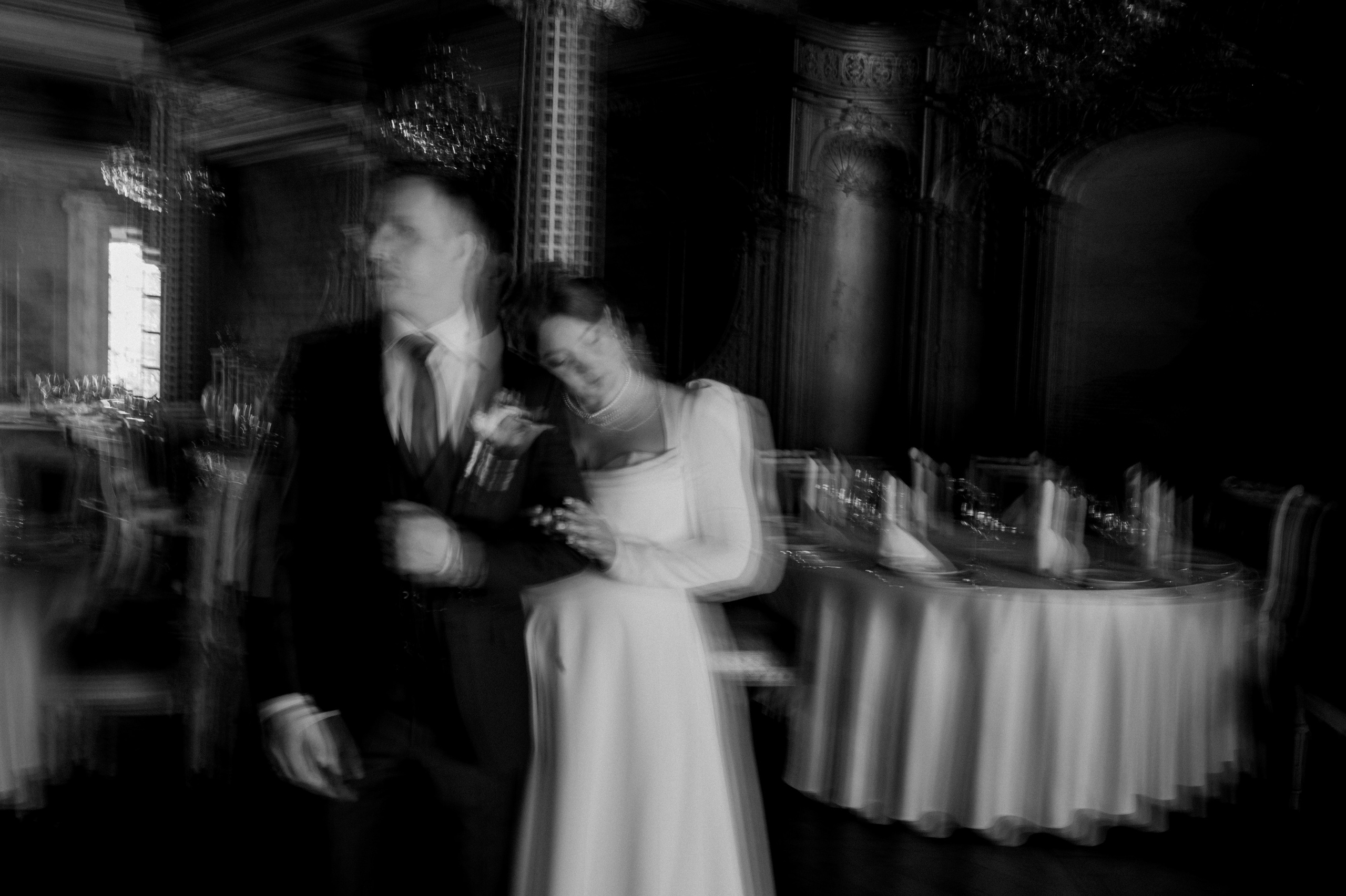 Свадебные сборы и фотосессия в отеле St. Regis. Свадебный фотограф Москва — Сергей и Татьяна