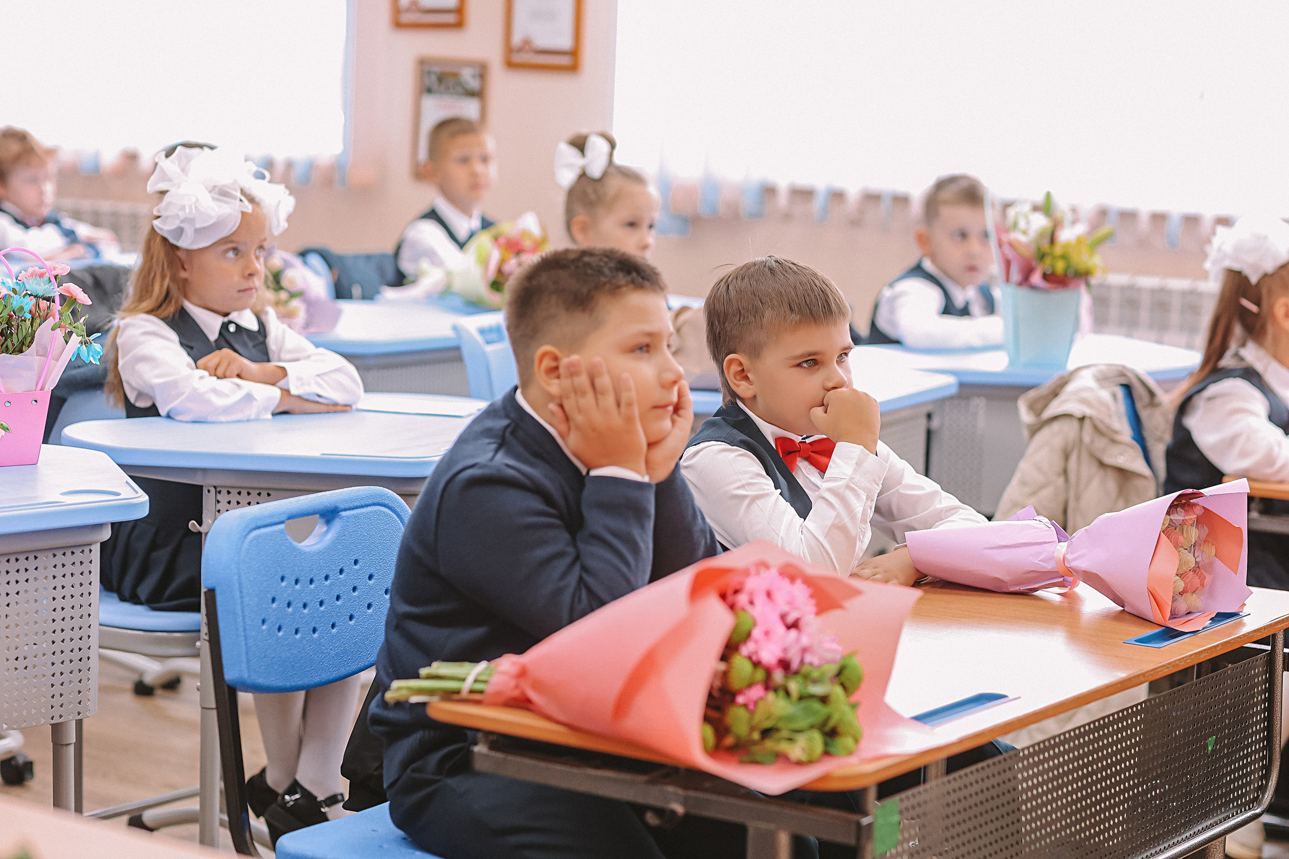 1 сентября линейка+кл час+портреты. Семейный фотограф Тюмень, фотограф на роды Салмина Мария