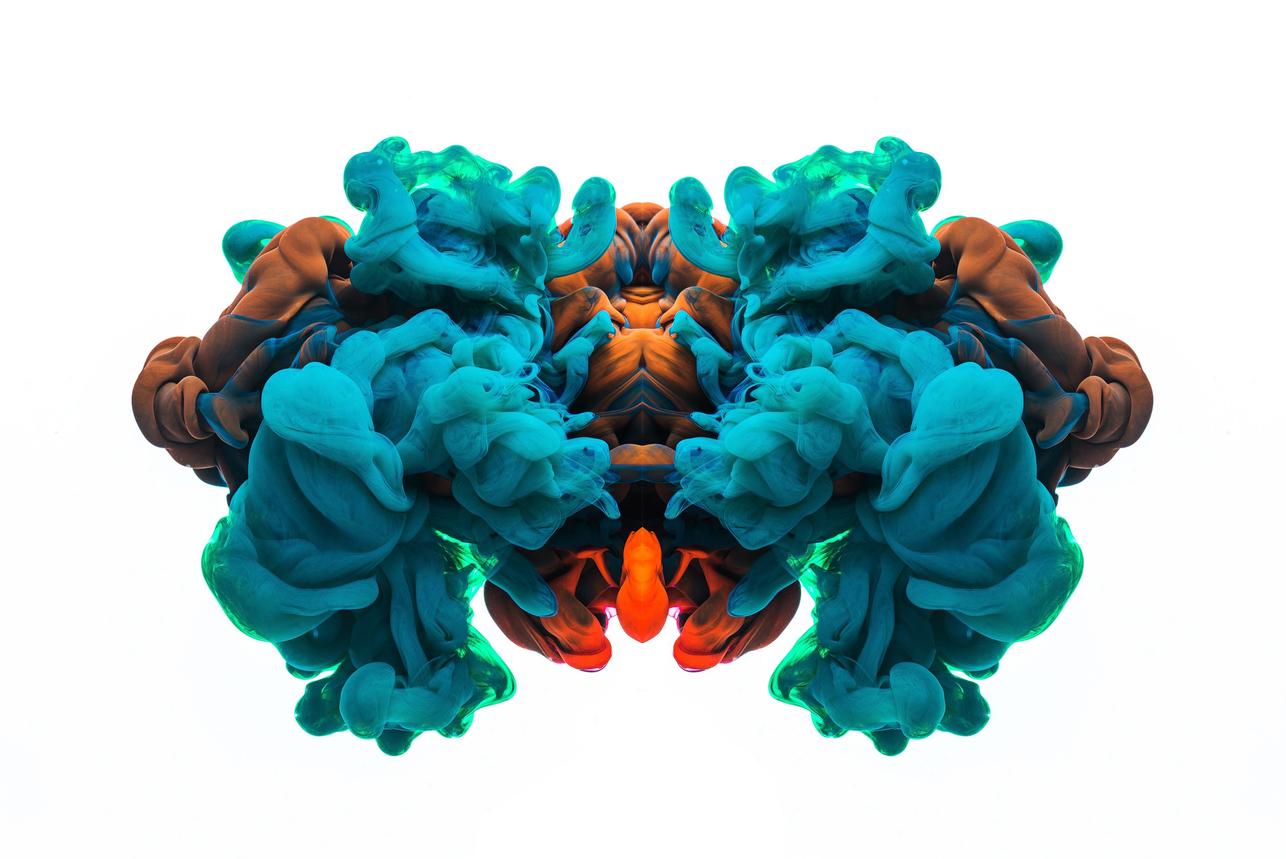 Краска в воде. Скульптуры из воды Сергея Толмачева