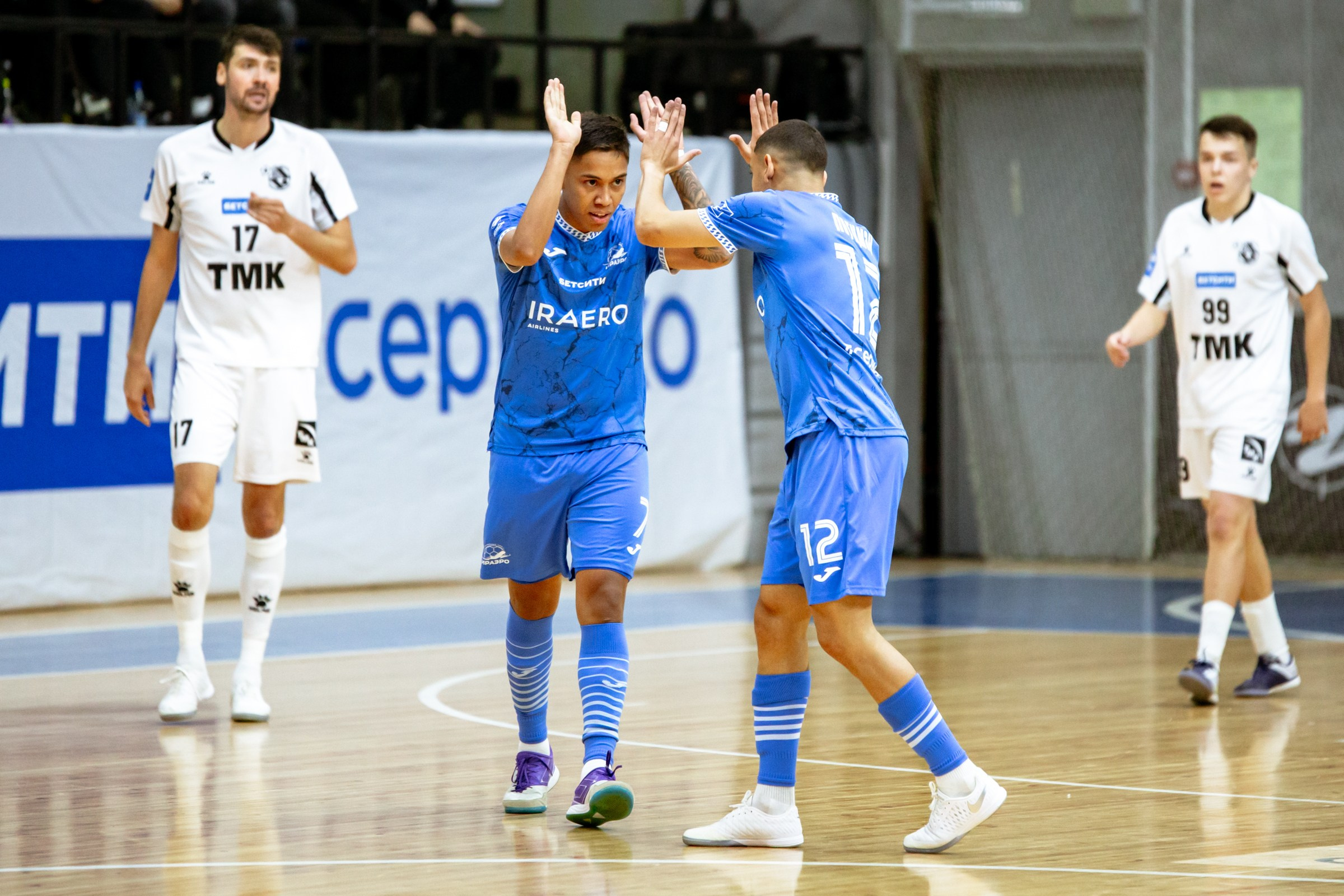 БЕТСИТИ Суперлига по футзалу | ИрАэро — Синара | 11.10.25. Фотограф в Иркутске Евгения Айвазова