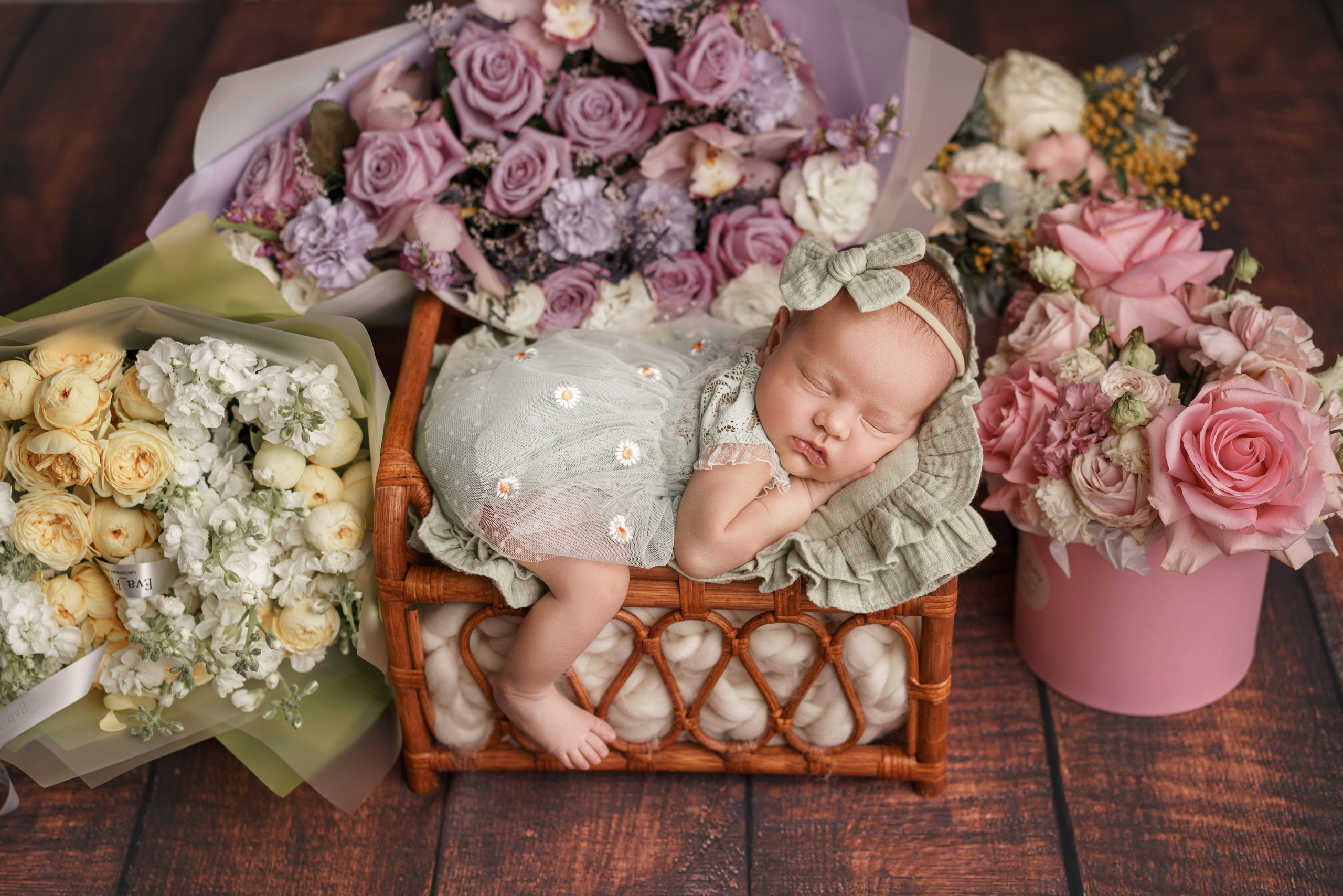 Фотосессия новорожденных | Галерея трогательных кадров малышей в стиле newborn. Фотосессия новорожденных в Москве и Московской области | Профессиональный фотограф newborn — Татьяна Иванова