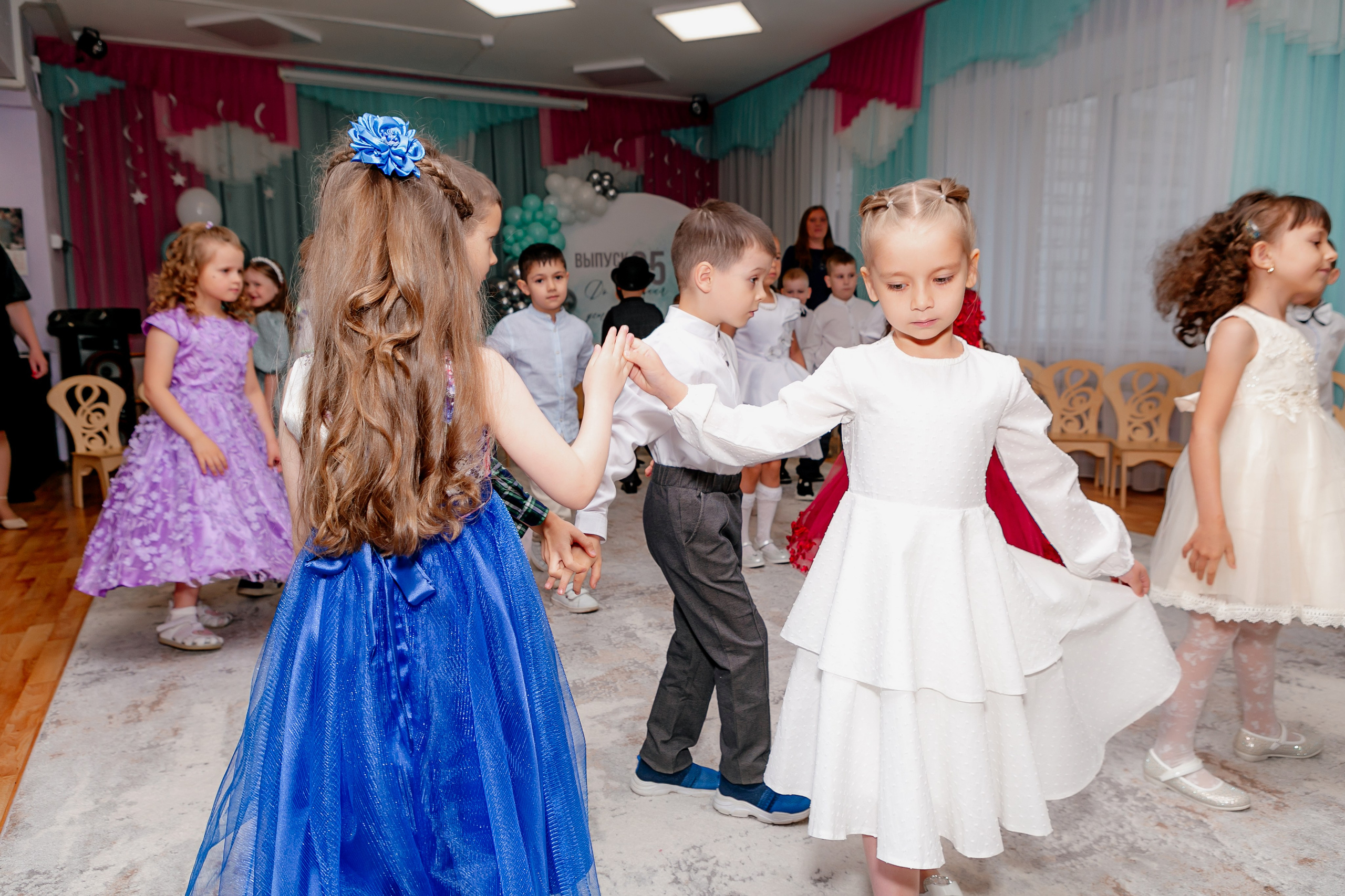 ВЫПУСКНОЙ ДЕТСКИЙ САД. Контент фотограф, съемка для маркетплейсов, фуд съемка и репортажи в Новосибирске Ралия Галеева