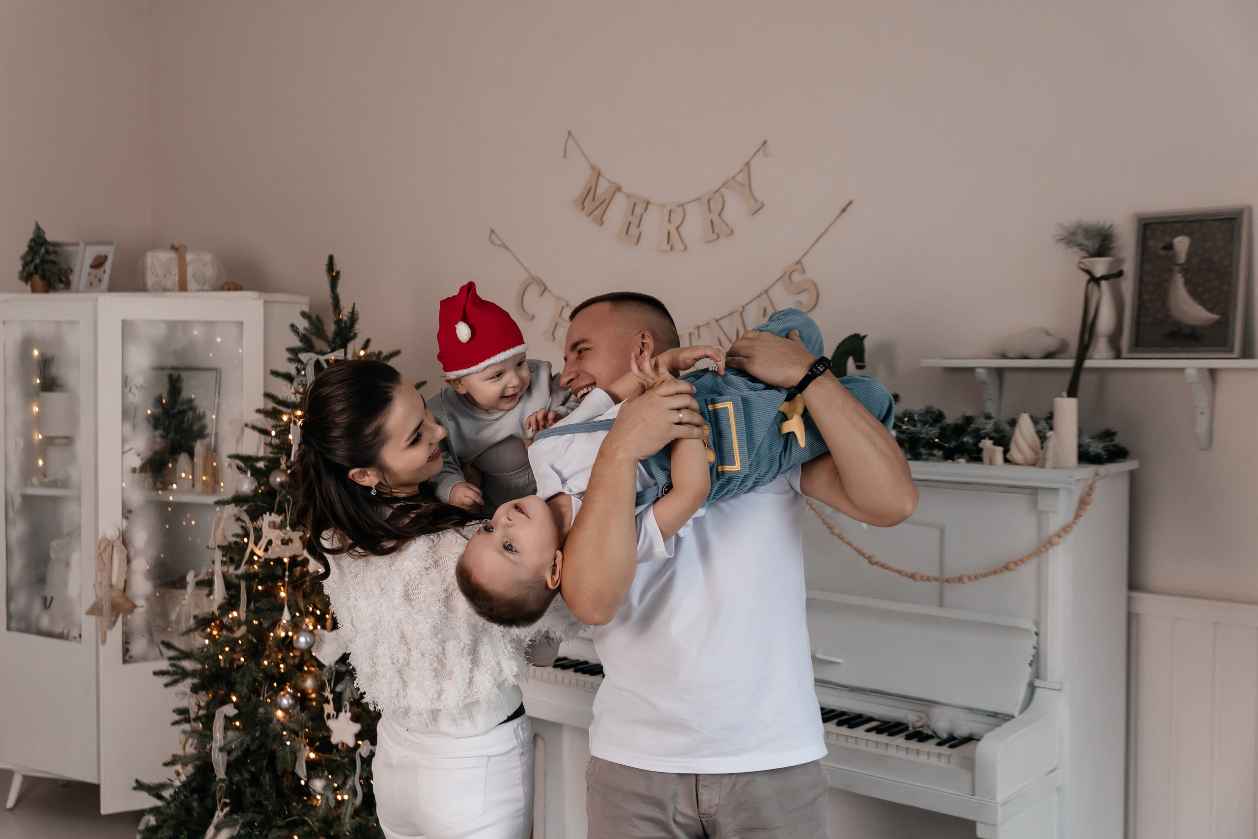 Кристина, Павел, Святослав, Елисей. Семейный фотограф Минск Усова Ольга