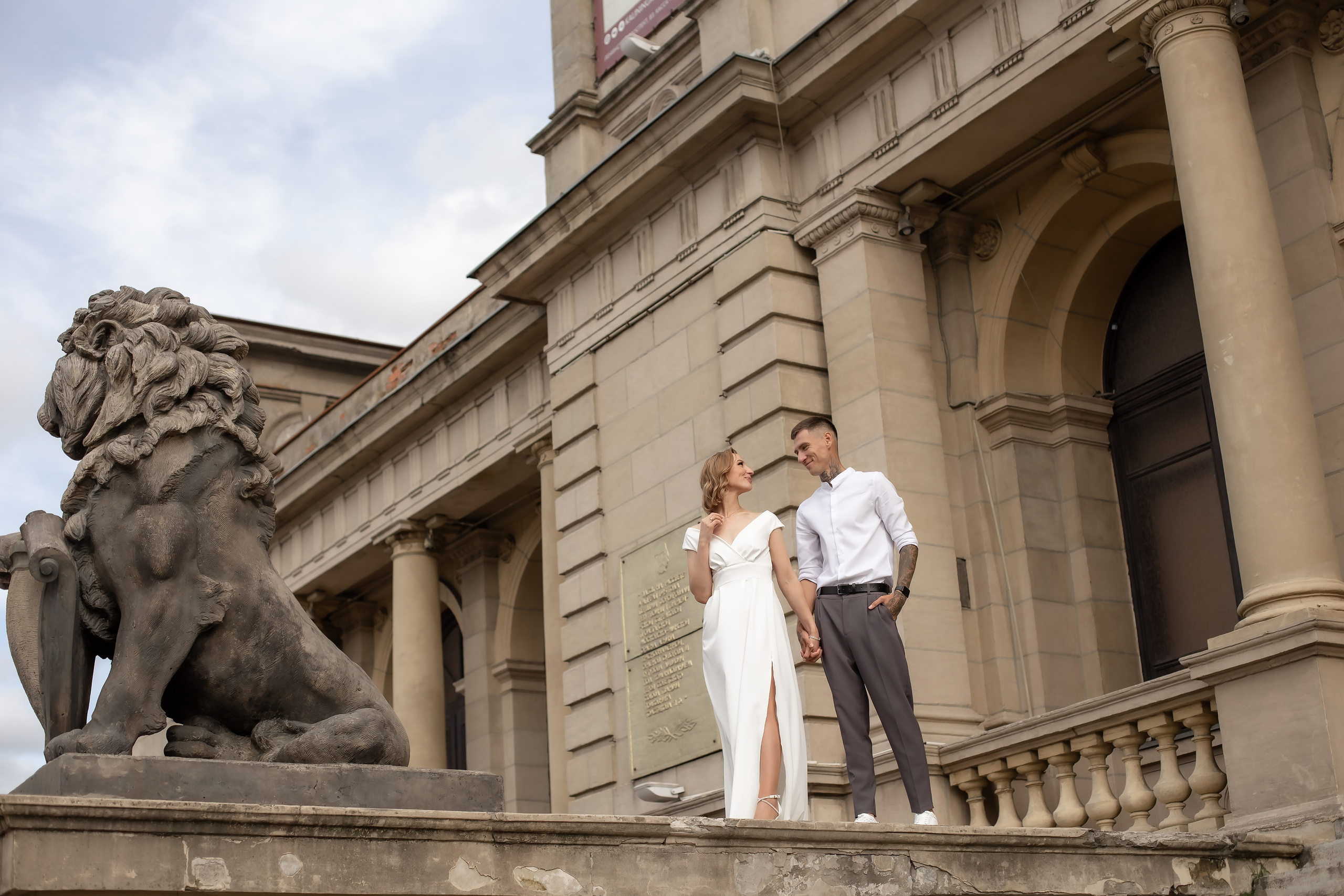 Саша и Вика. Биржевой сквер. Фотограф в Калининграде Решетникова Алина