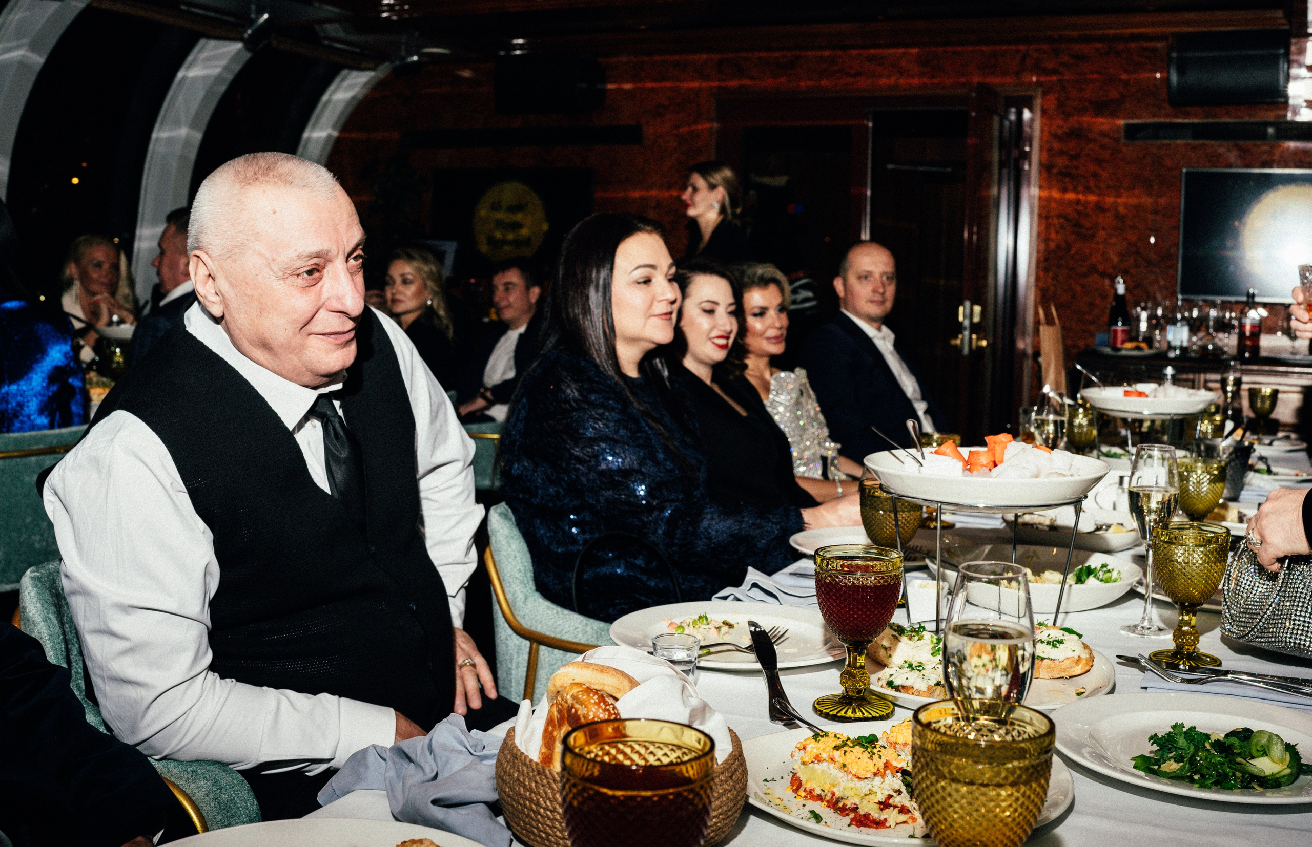 Корпоратив Erwin Река. Портретный и репортажный фотограф