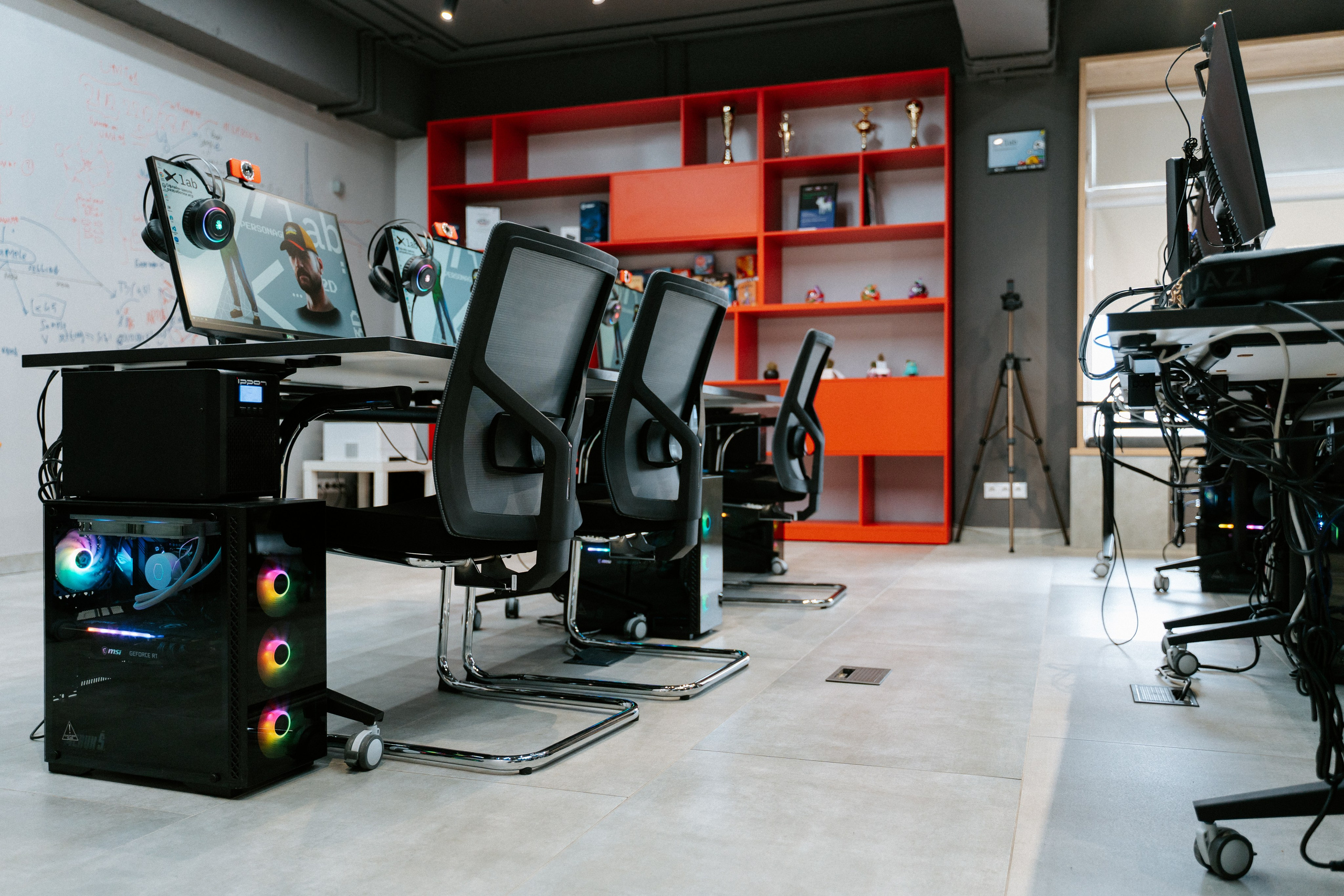 CarX. Создаю контент для бизнеса- Андрей Корниенко и упаковываю компании и экспертов в Краснодаре