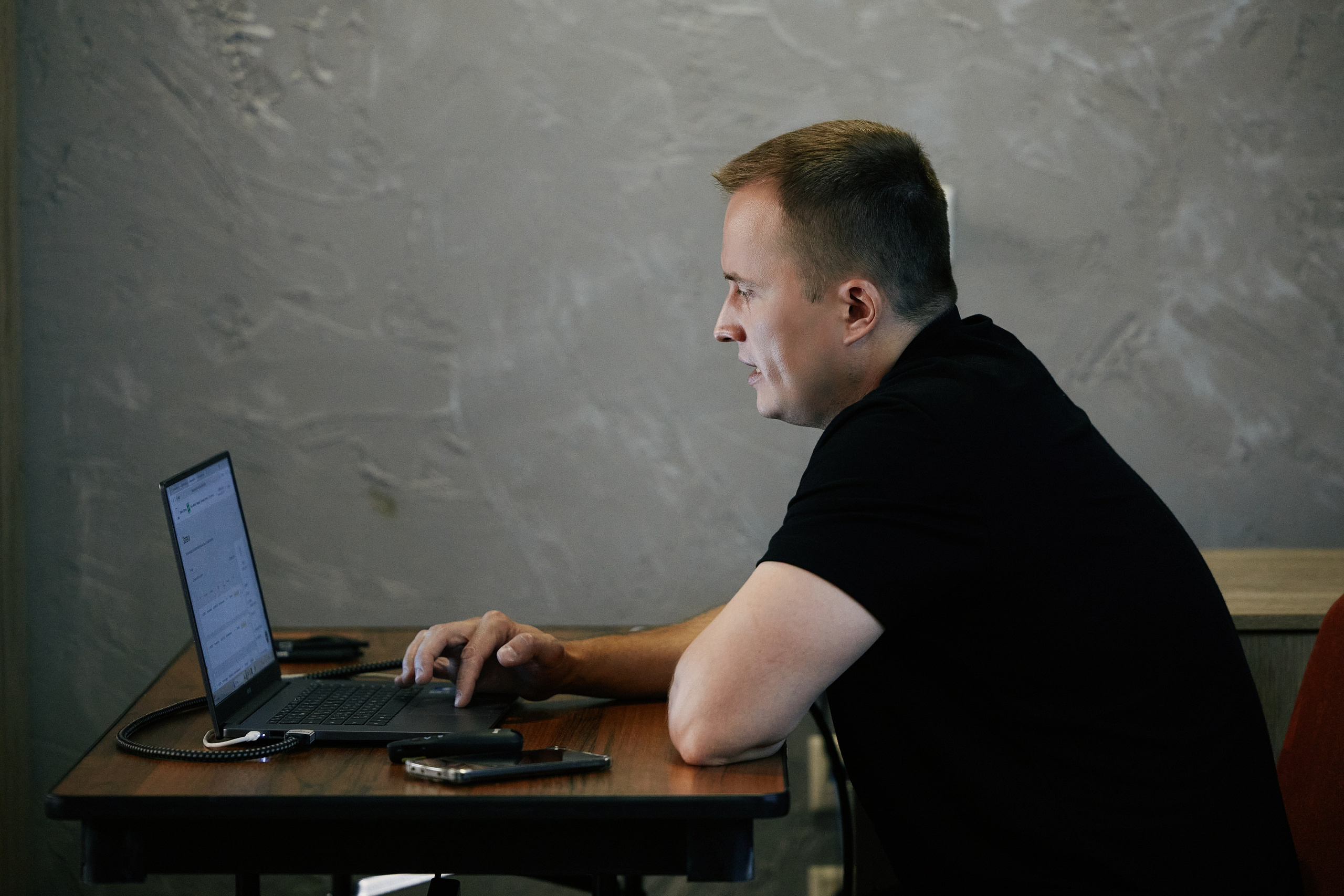 LEVEL в Crowne Plaza 25.07. Свадебный репортажный фотограф краснодар максим дремов дрёмов фотосессия студия цена