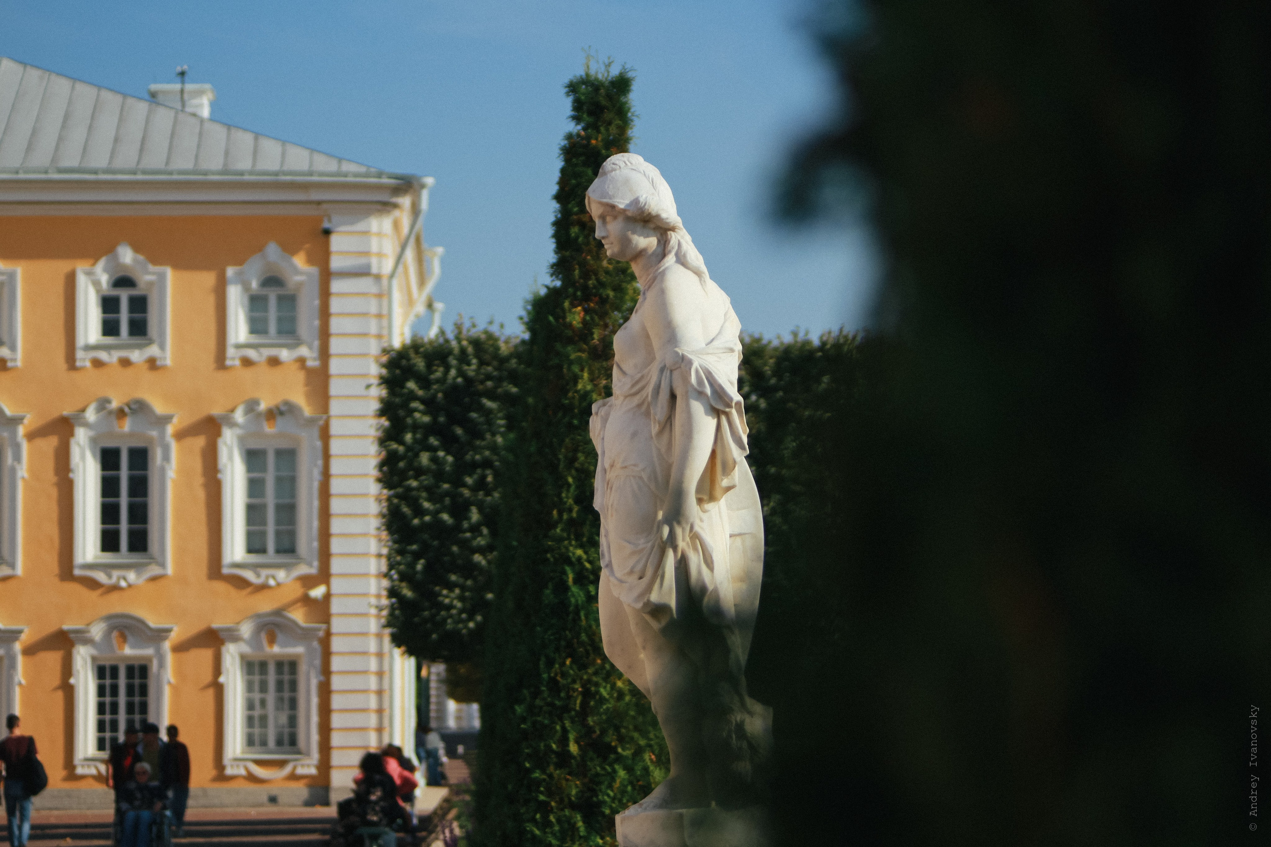 Прогулки с 28-70 — Canon EF 28-70/3.5-4.5. Famitsu