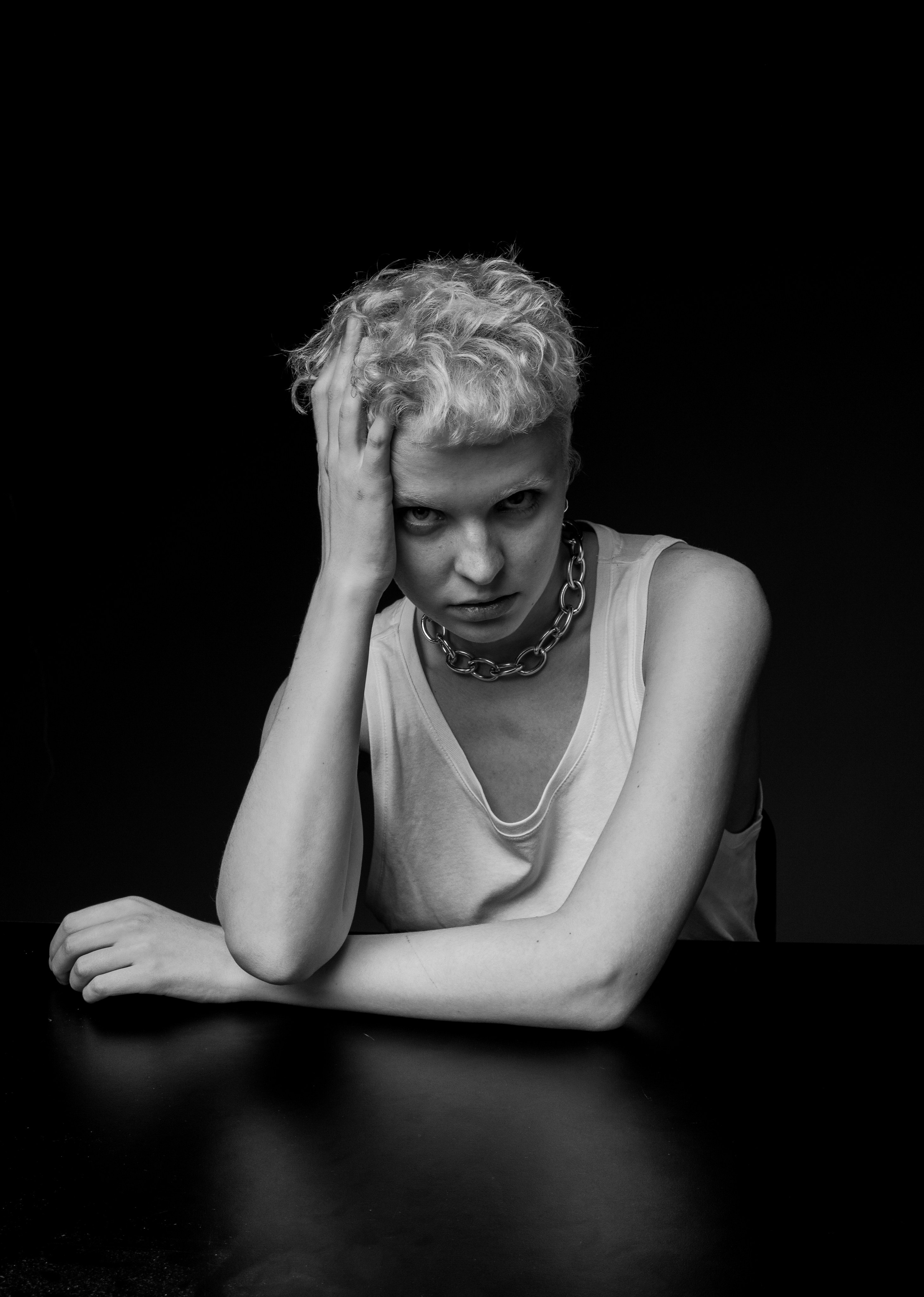 Эмоциональный портрет в Краснодаре. AI Фотограф Краснодар: мужские и женские фотосессии, стилизация съемки. Нейро-фотосессии онлайн