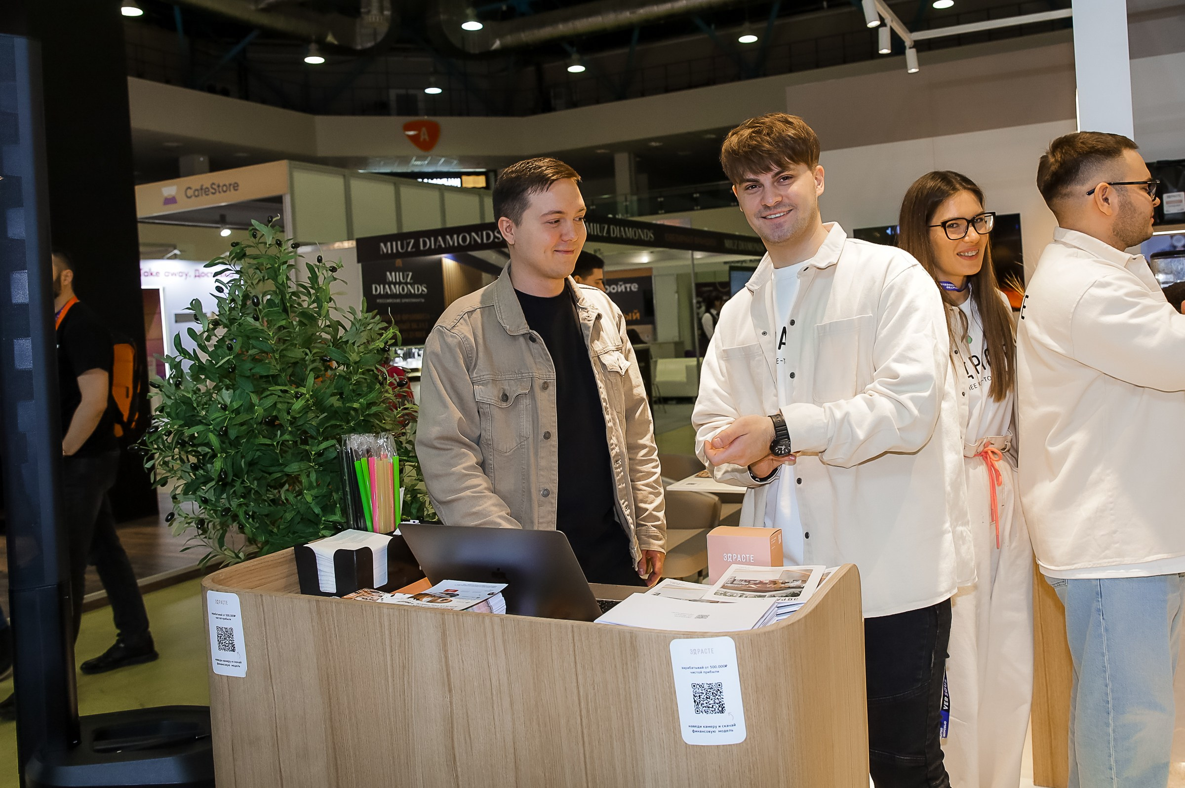 VERSOUS. ЭКСПОЦЕНТР. ЗДРАСТЕ. Фотограф в Москве Ольга Колесникова