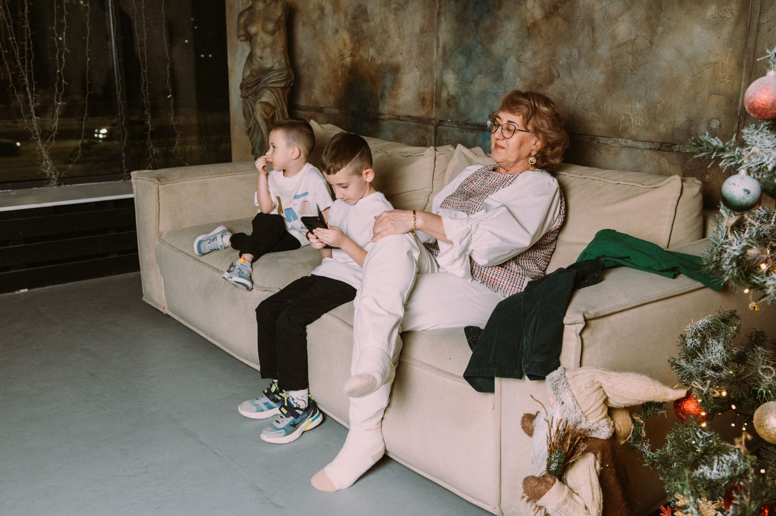 Большая семья собралась вместе на Новый год. Фотограф в Сургуте Светлана Гибадуллина