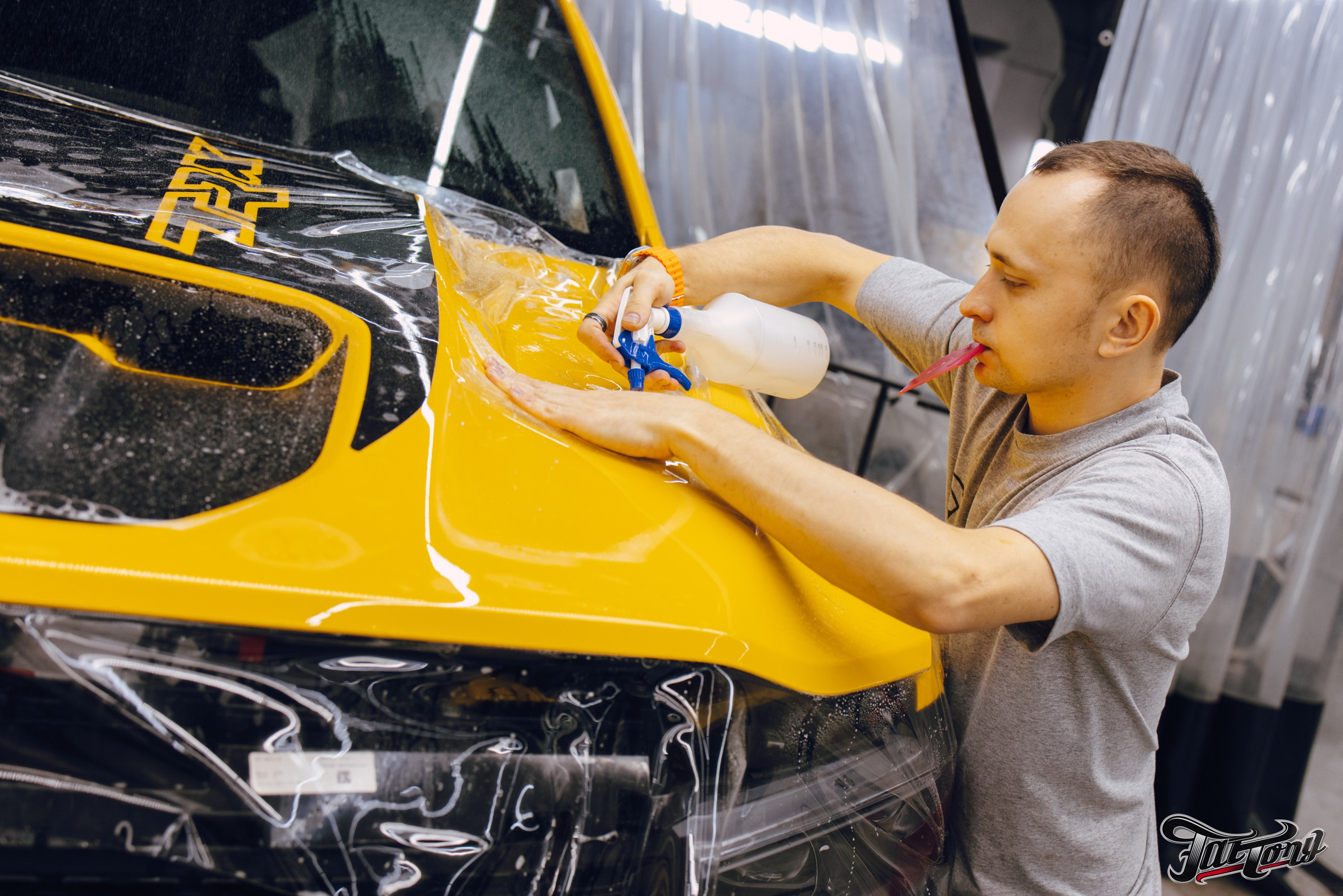 RAM TRX замена ремней безопасности и оклейка в полиуретан. DeLorein