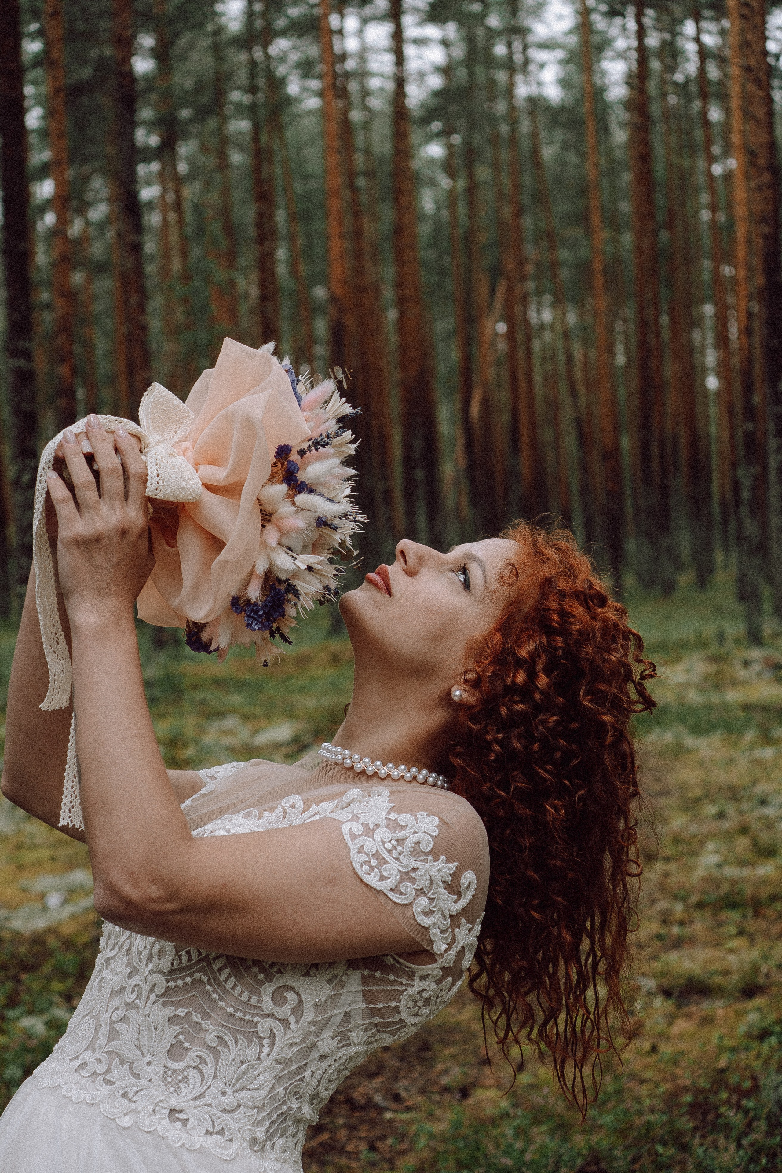 СВАДЕБНАЯ ФОТОСЕССИИЯ ПАРЫ В ГОРОДЕ ПРИОЗЕРСК В СОСНОВОМ ЛЕСУ И С ПИКАПОМ. Профессиональный фотограф, Санкт-Петербург — Виктория Богомолова