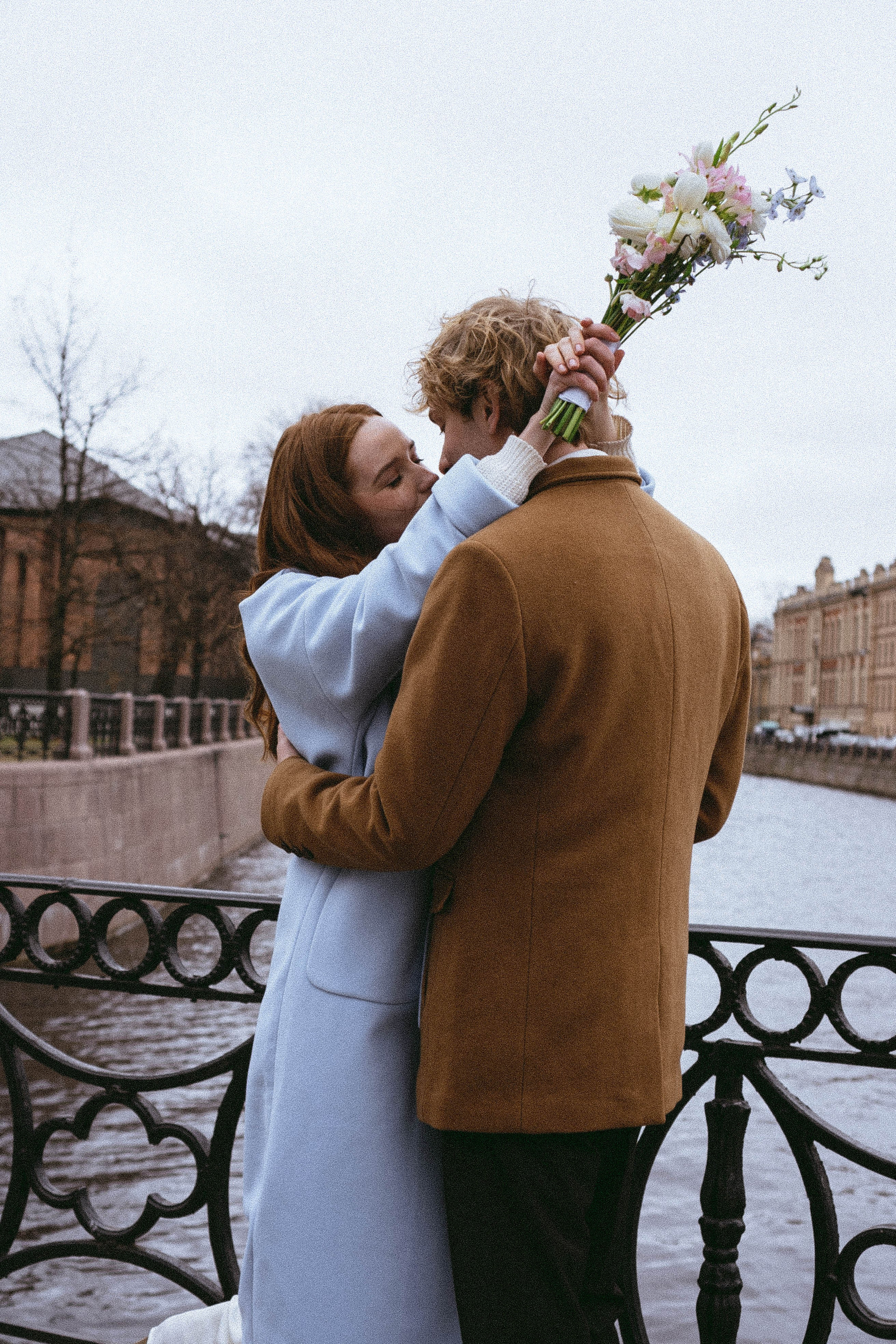 СВАДЕБНАЯ ПРОГУЛКА ПО ПЕТРОГРАДКЕ ВЕСНОЙ (ФОТОСЕССИИЯ ПАРЫ СВАДЕБНАЯ). Профессиональный фотограф, Санкт-Петербург — Виктория Богомолова