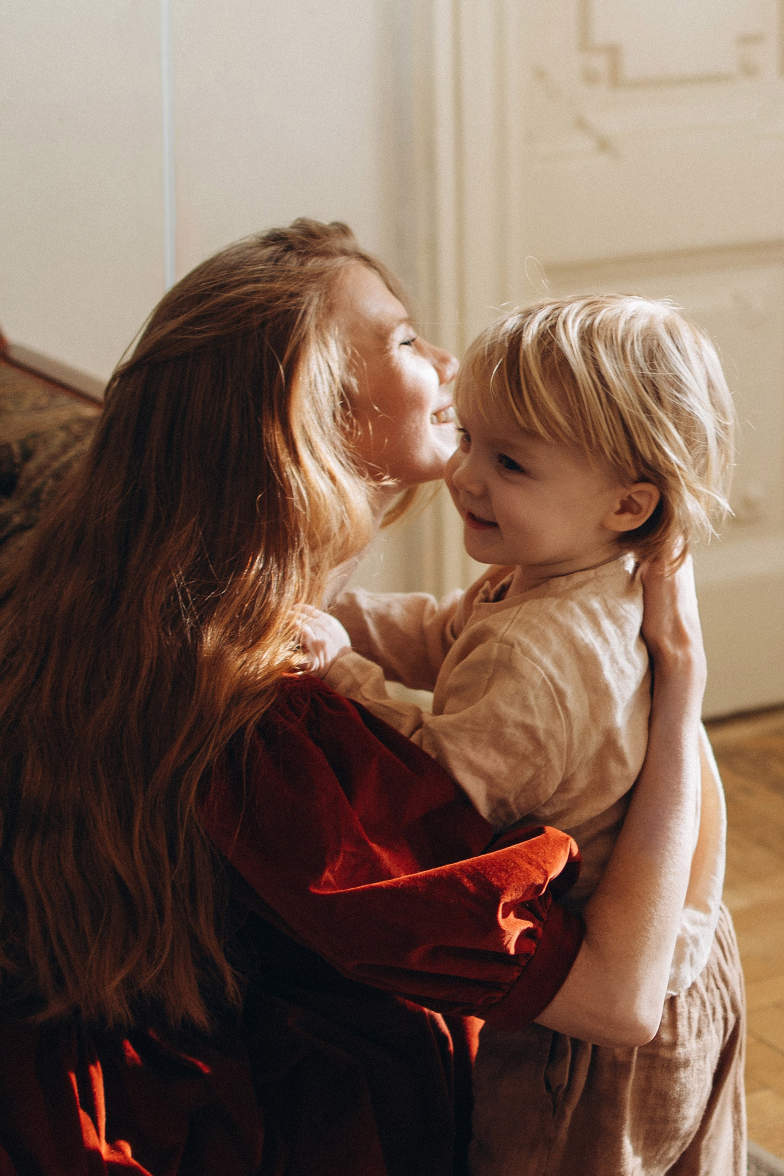 Тоня и Мироша в исторической квартире в центре Москвы. Семейный фотограф в Москве Марина Петра