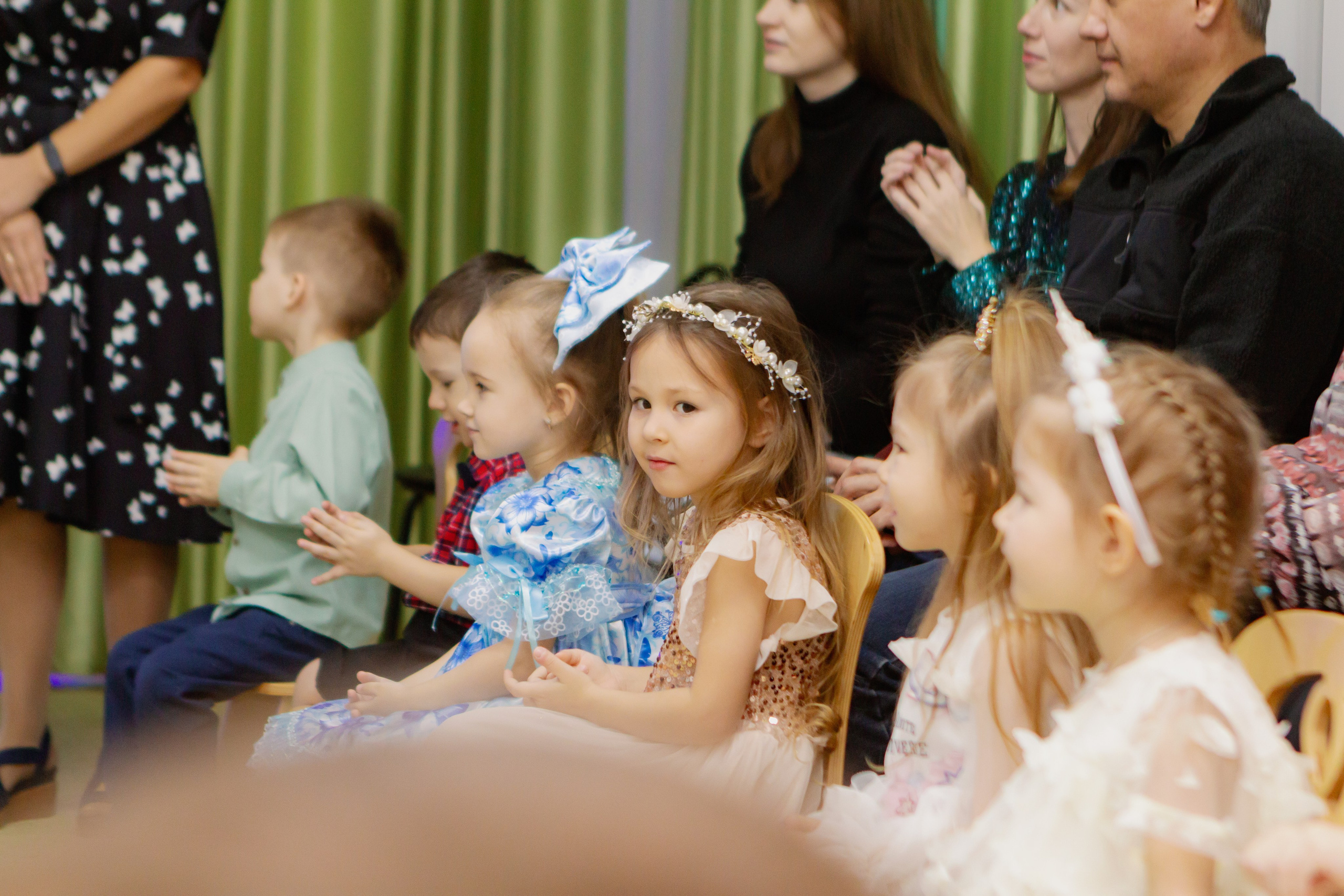 Фотосъёмка новогоднего утренника. Фотограф в Екатеринбурге Пойгина Елена