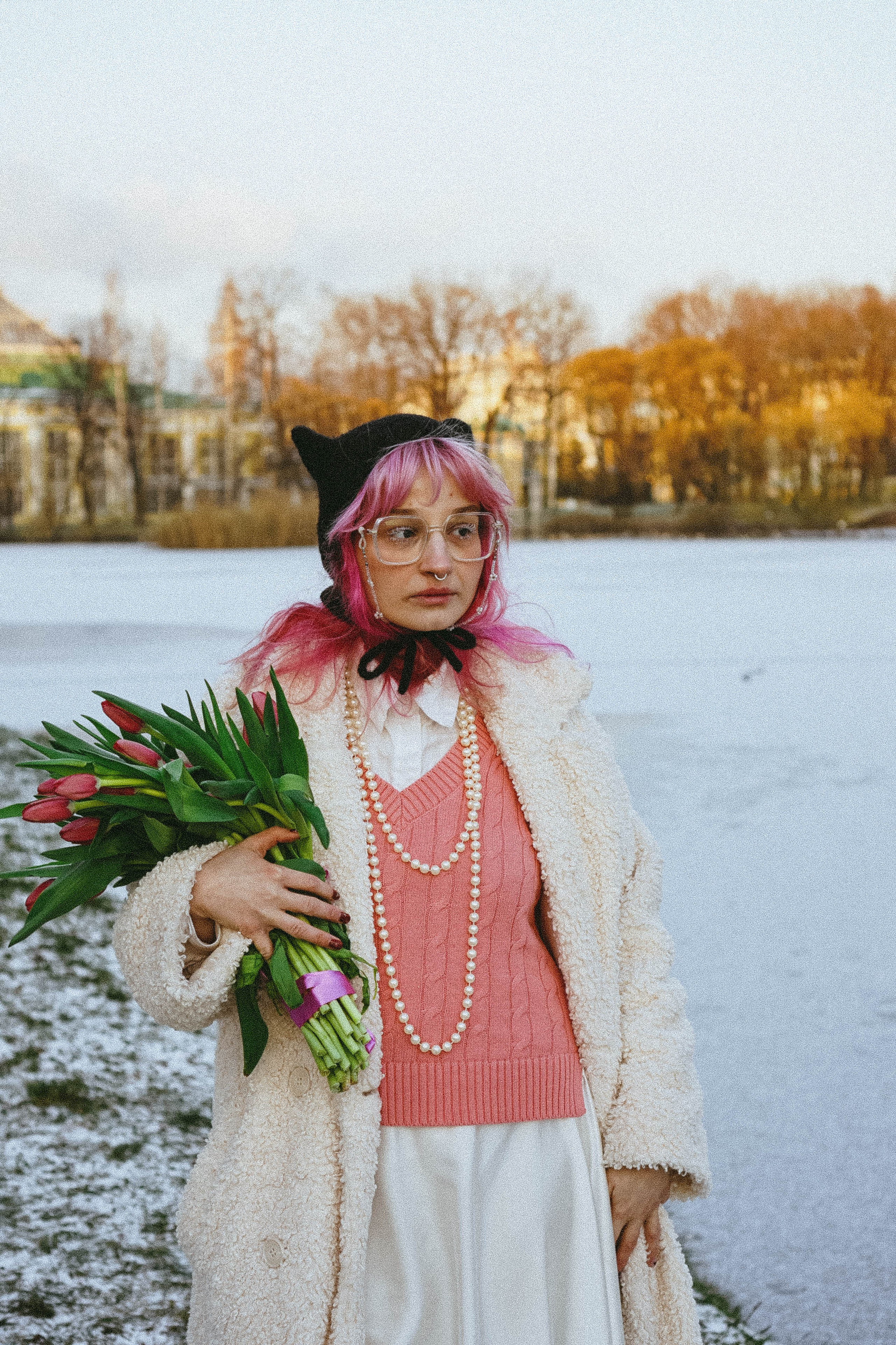 Прогулочная фотосессия с тюльпанами. Профессиональный фотограф, Санкт-Петербург — Виктория Богомолова