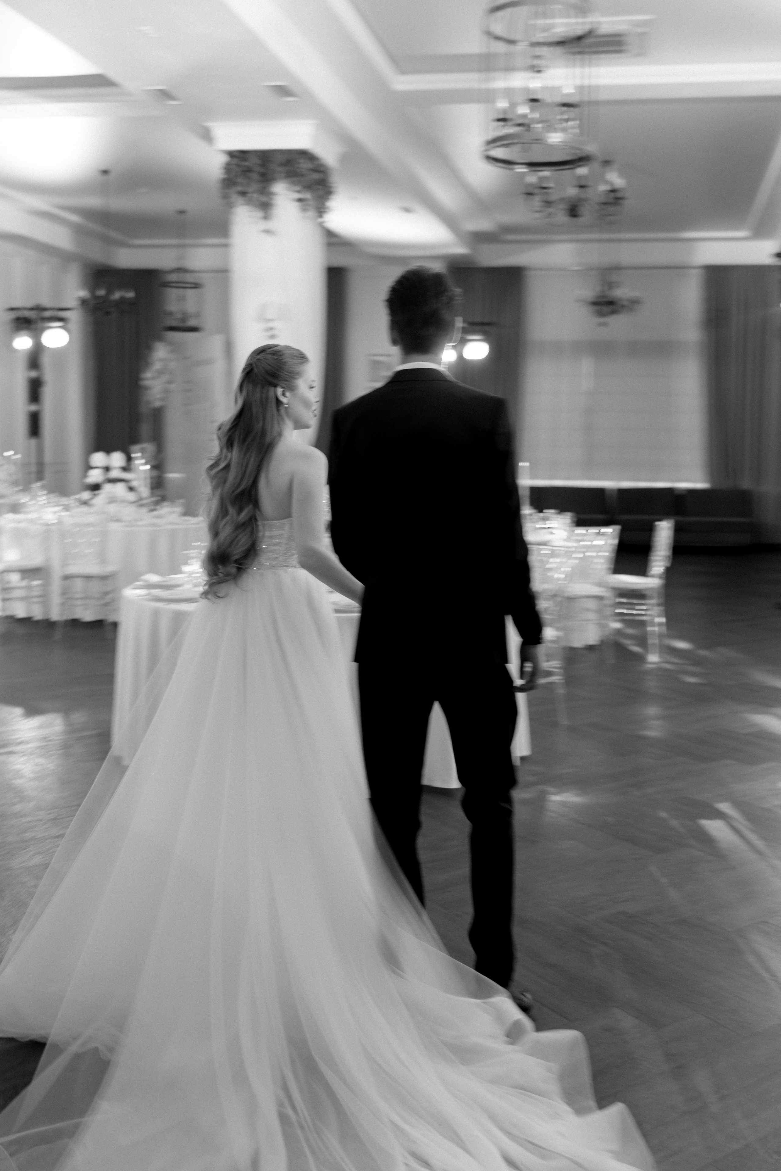 СВАДЕБНАЯ СЬЕМКА СБОРОВ В ОТЕЛЕ И ВЫЕЗД НА ЦЕРЕМОНИЮ (СНЯТО В СИБИРЕ В НИЖНЕВАРТОВСКЕ). Профессиональный фотограф, Санкт-Петербург — Виктория Богомолова