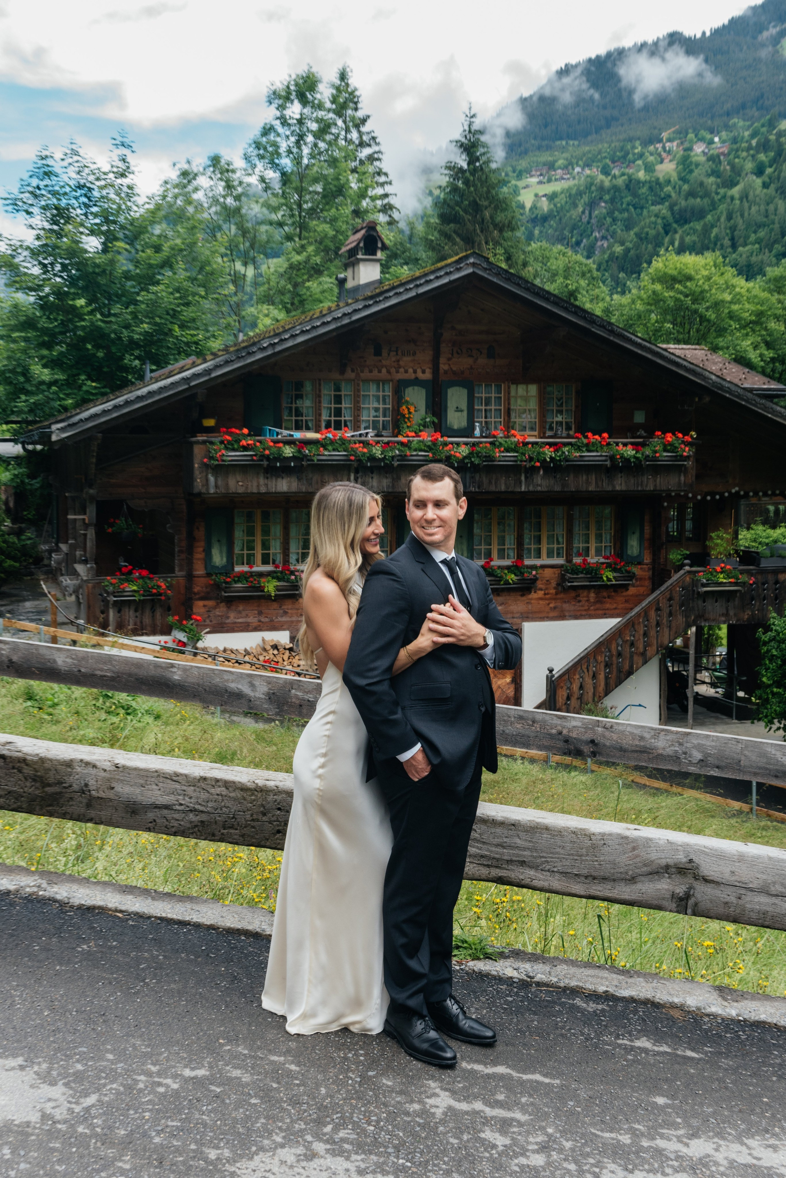 Mary & Danny (Lautebrunnen, Suisse). Photographe en Suisse et en Europe Anna Alekseenko