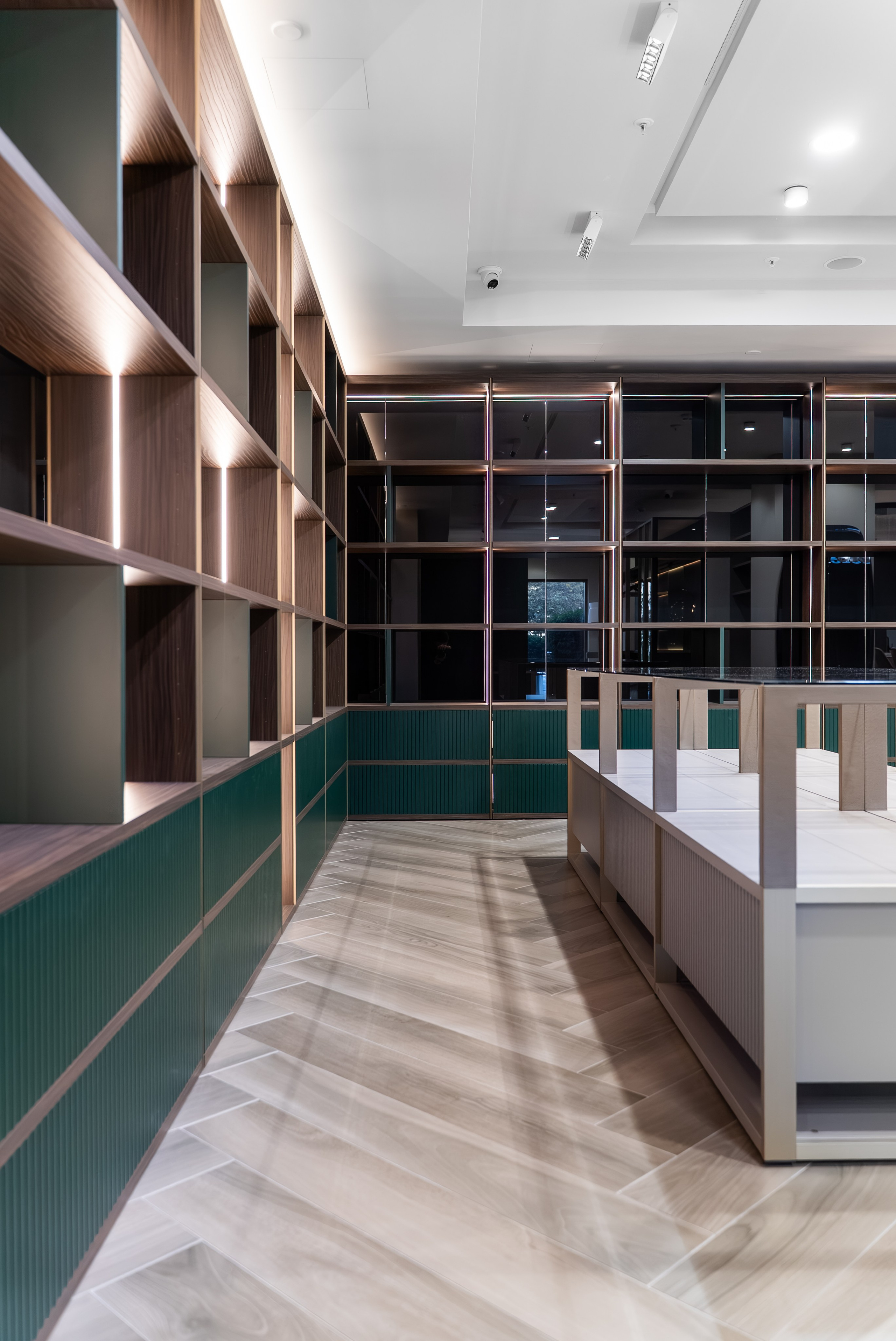 Шоурум WARENDORF. KUSTOV PRODUCTION — профессиональная фотосъёмка в Москве