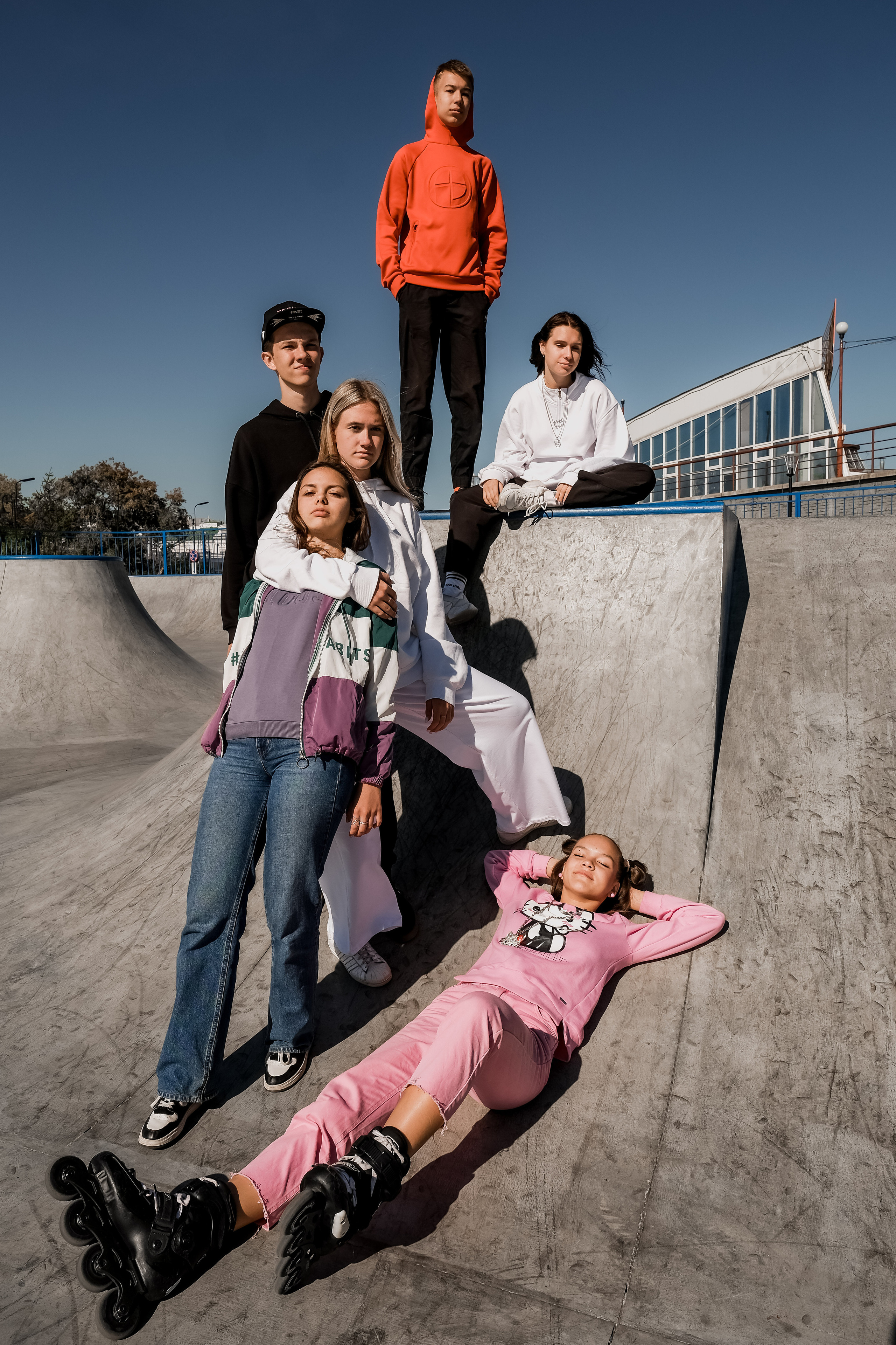 фотоальбом выпускника, школьные альбомы на выпускной, прическа на выпускной альбом