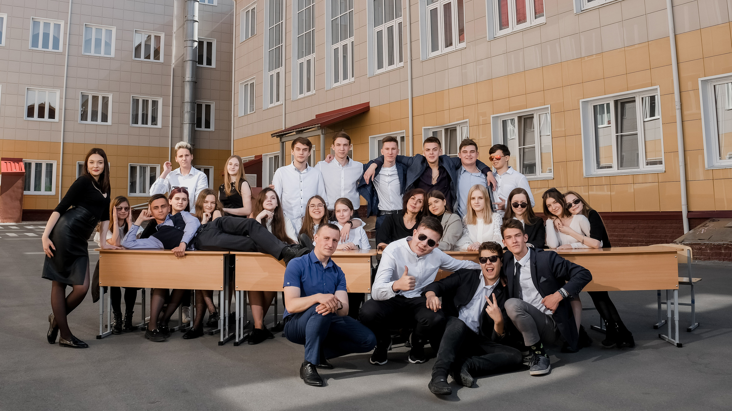 Современные выпускные альбомы