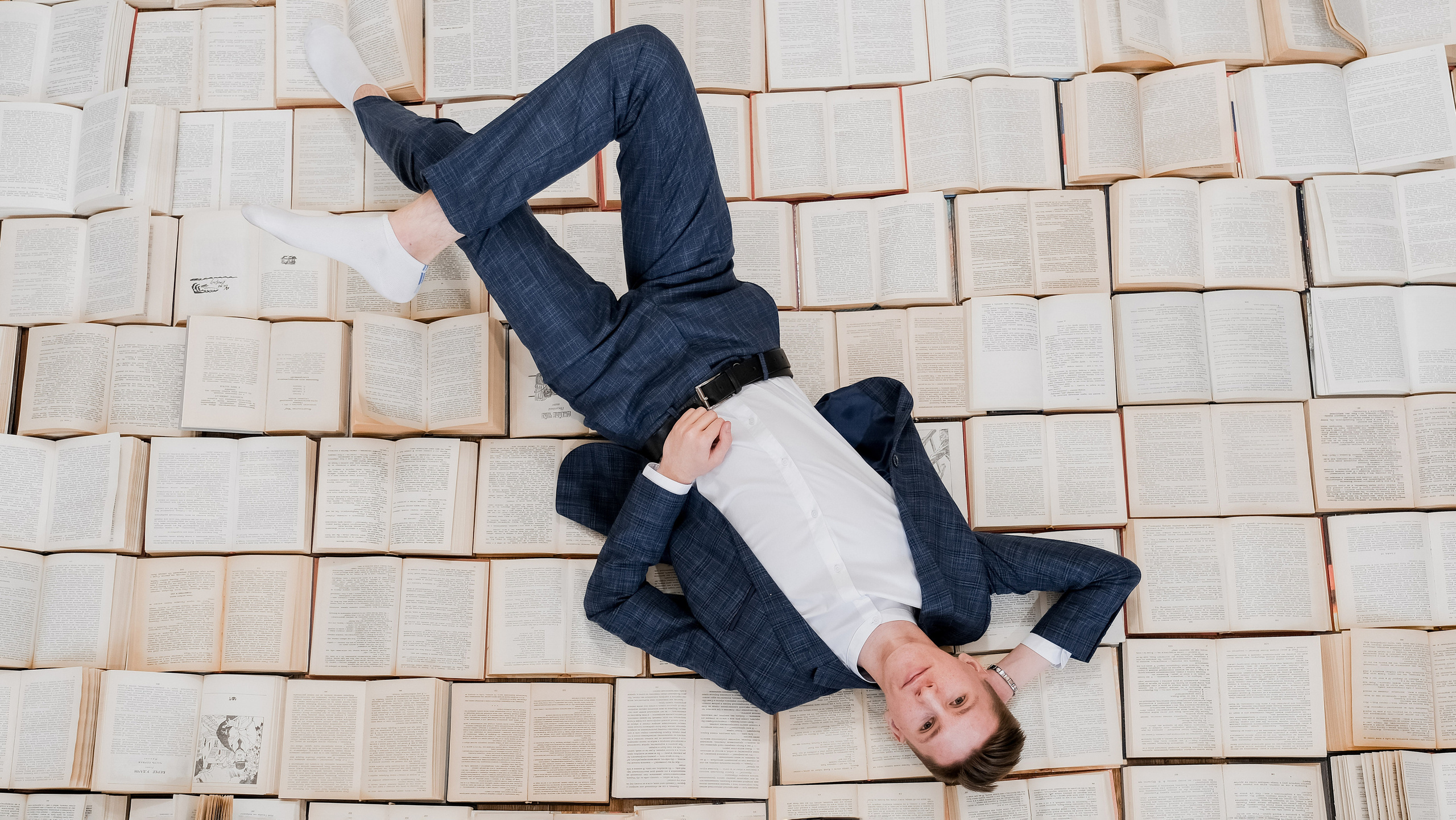 Современные выпускные альбомы