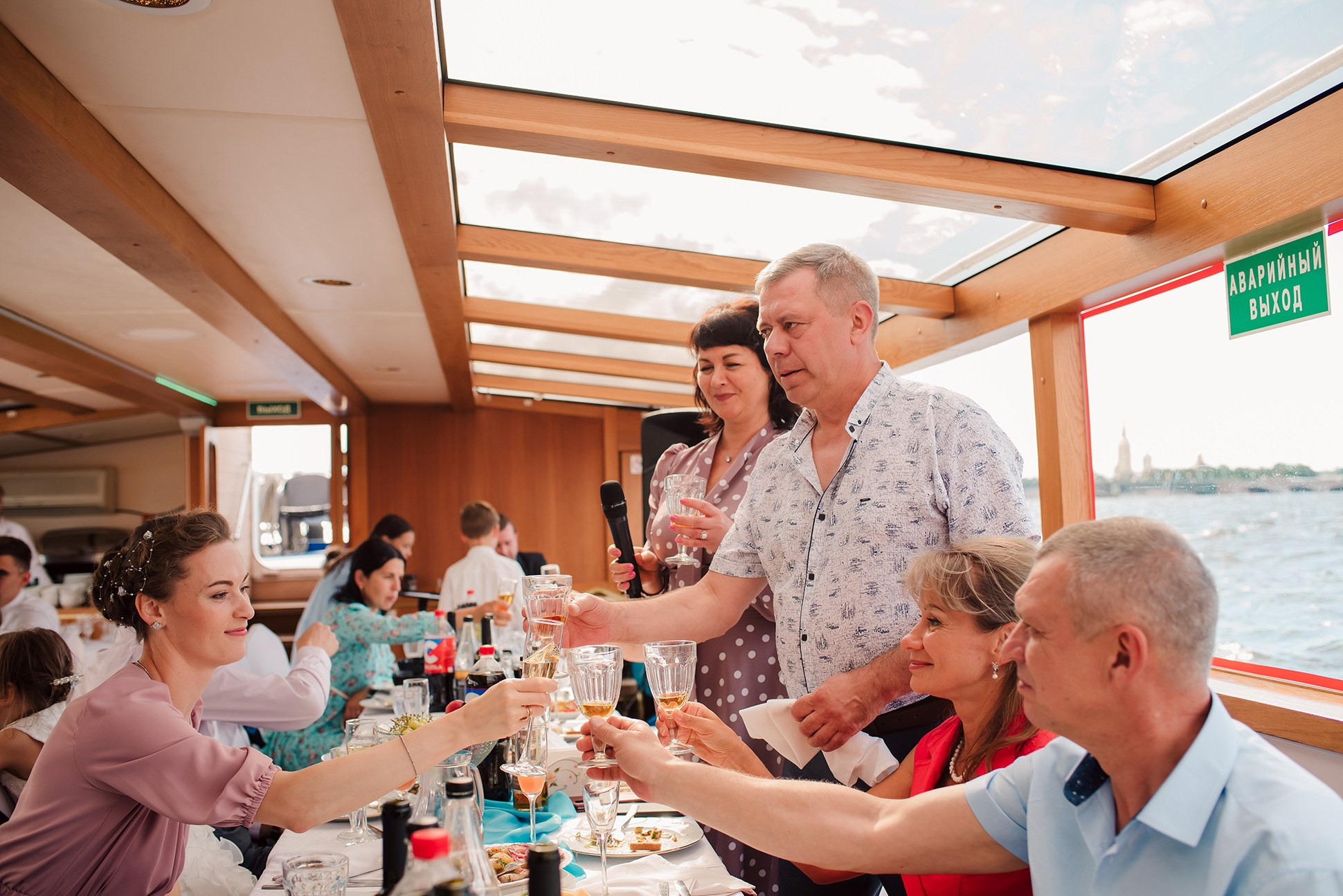 Юля и Андрей. Банкет на воде. Семейный и Свадебный фотограф. Санкт-Петербург. Пушкин