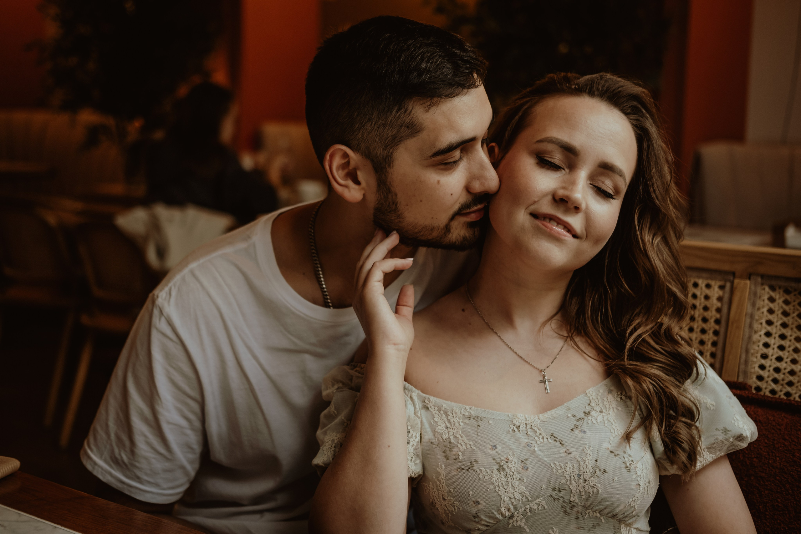 Прогулка по городу. Свадебный фотограф Челябинск