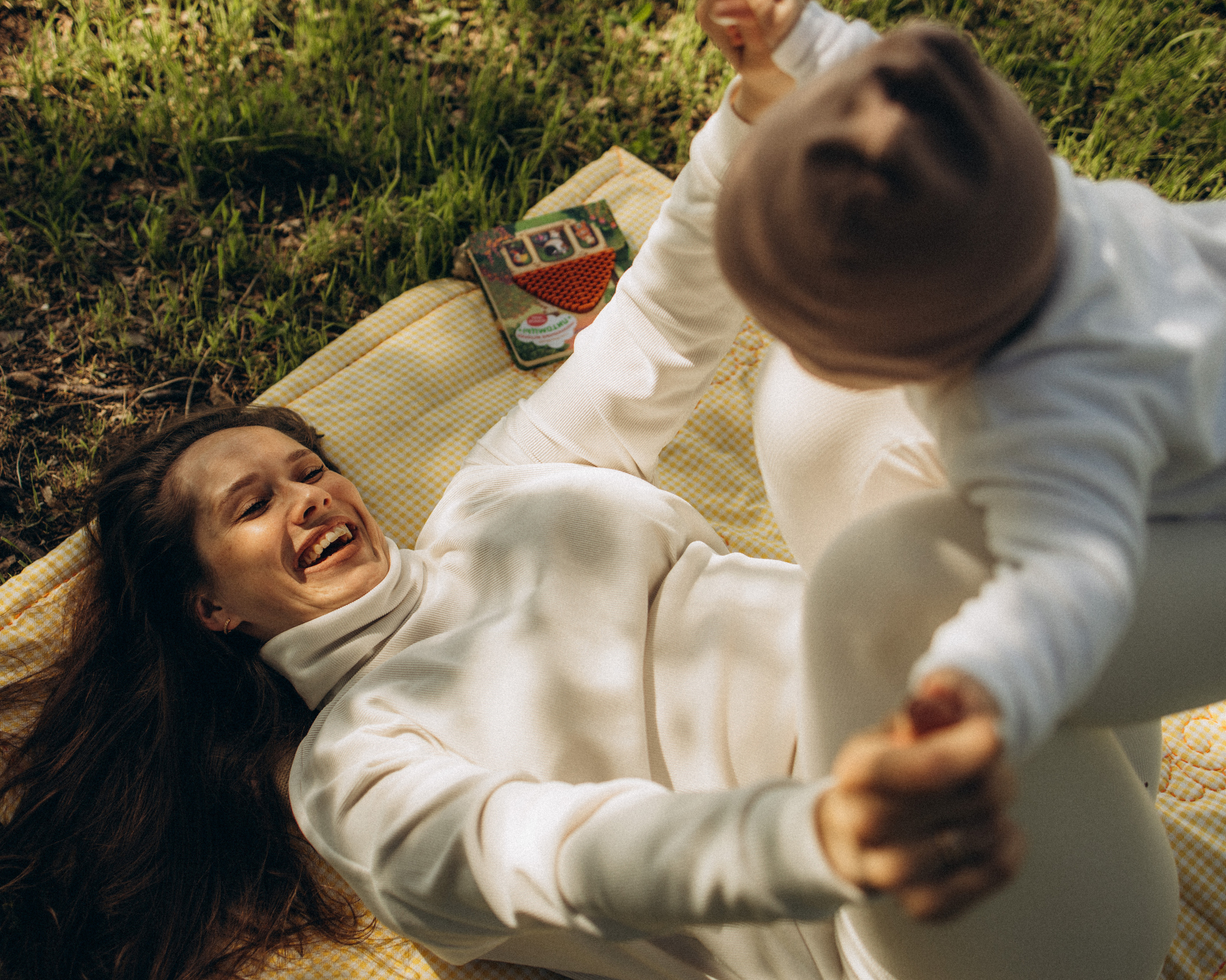 Живая фотография матери и дочери