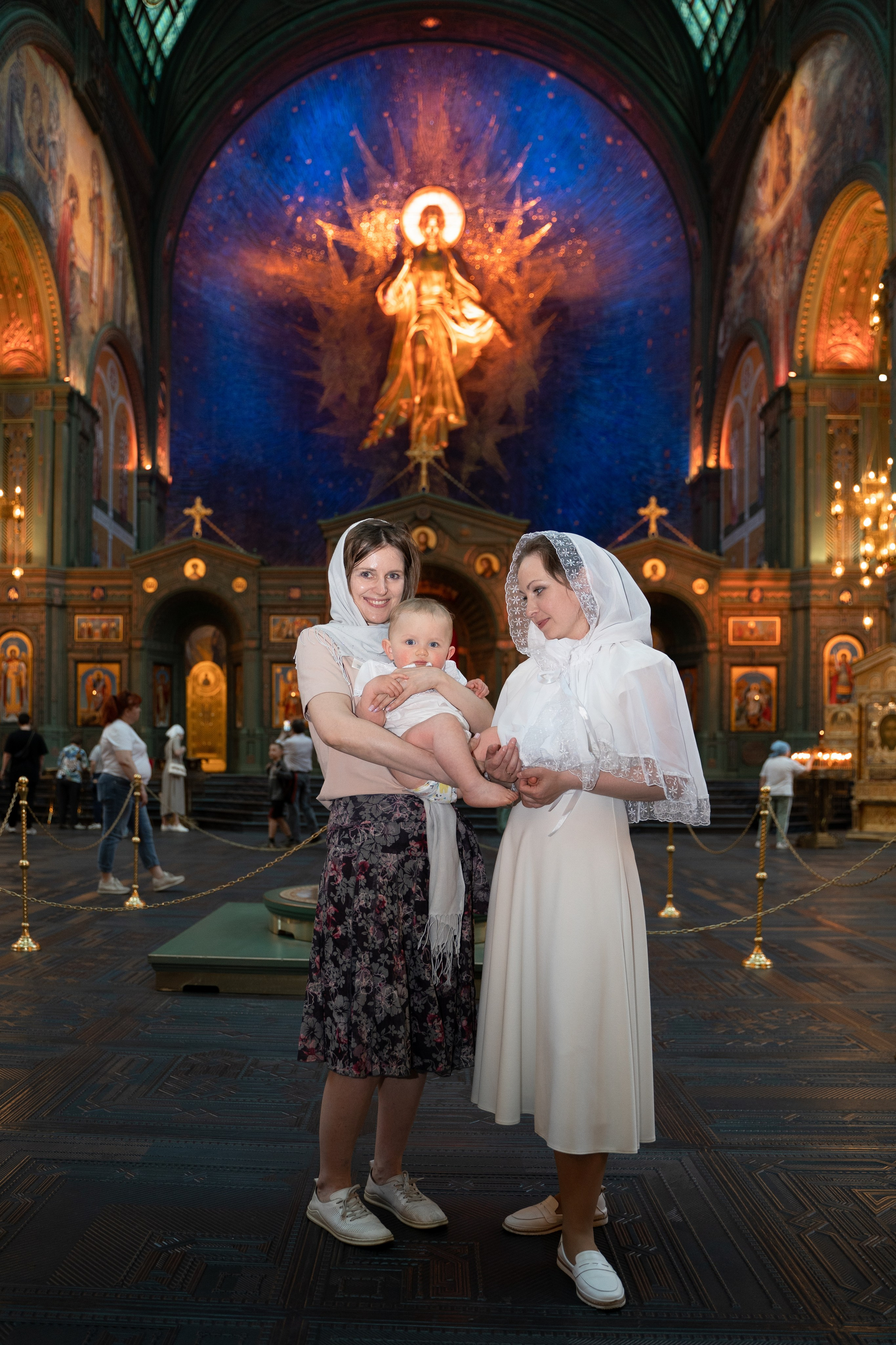 Крещение. Главный храм вооруженных сил. Фотографы на роды в Москве. Фото и видео родов. Фотопроект «Продолжение рода»