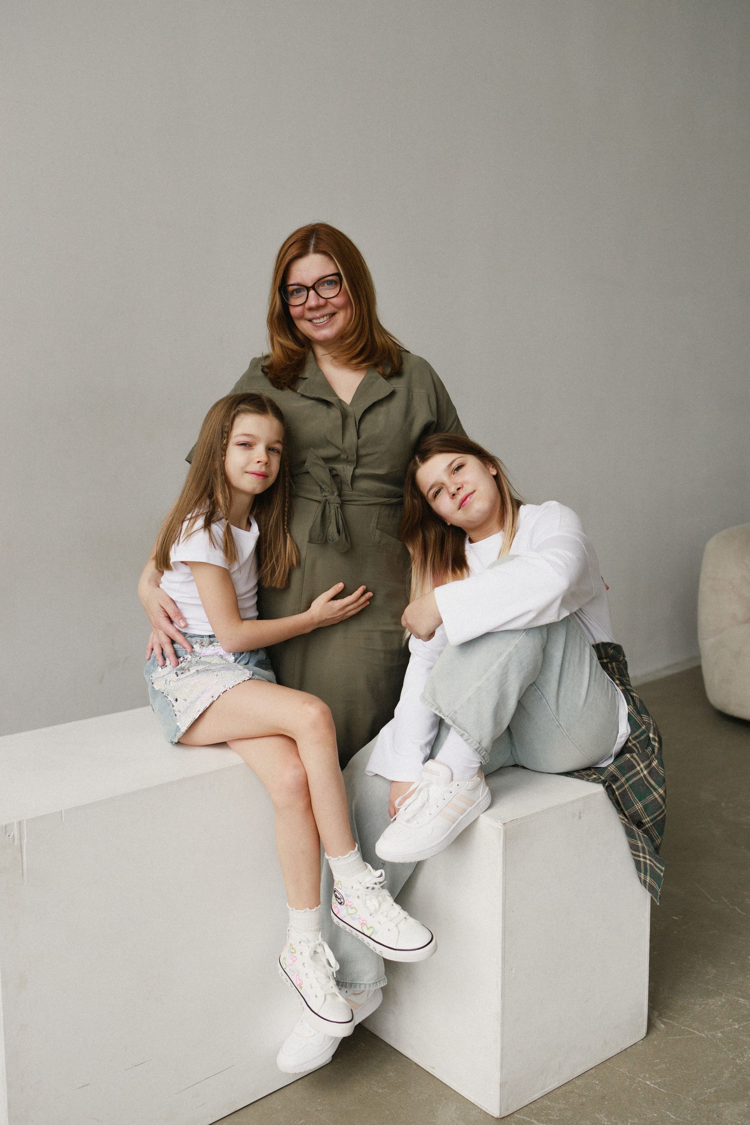 Семейная фотосессия сестричек. Семейный видеограф в Москве Элина Ладова