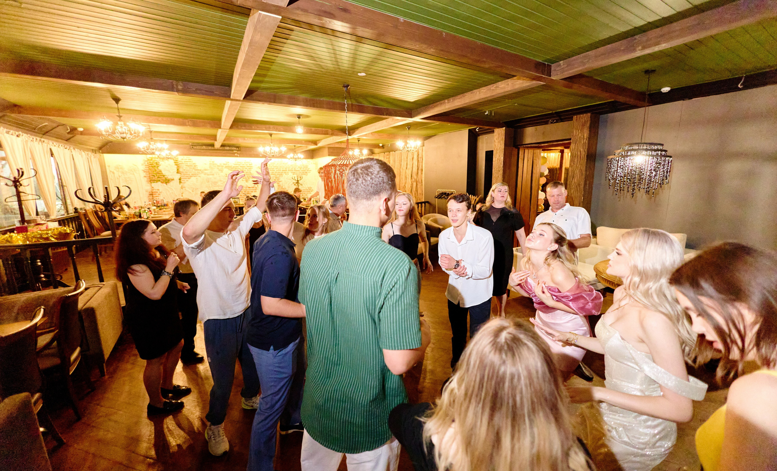 Выпускной 35 Сош. Фотограф Выпускные альбомы Таганрог Сергей Коробченко