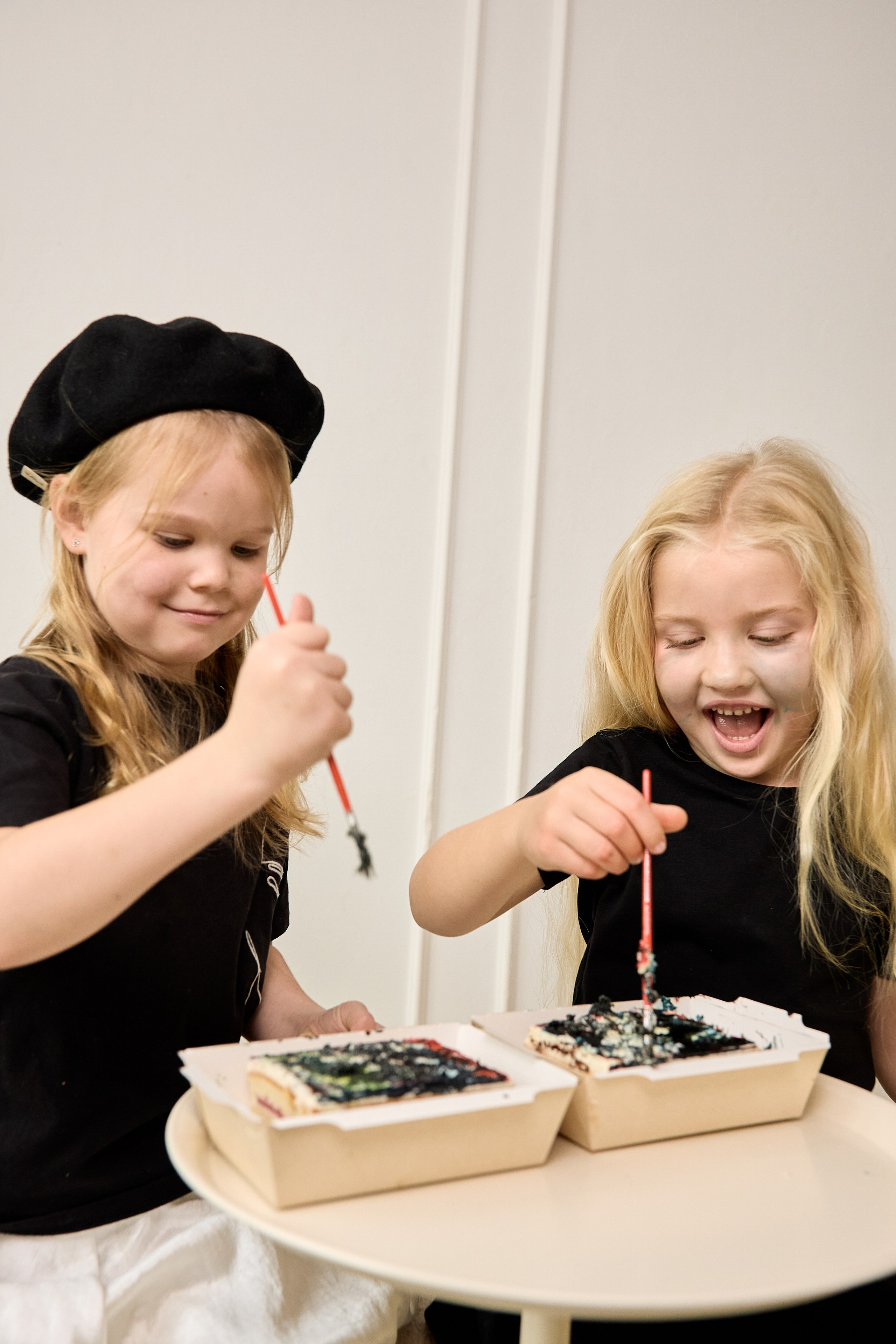 Мастер-классы по росписи тортов в Гринвиче. Предметный и репортажный фотограф Алексей Кротов