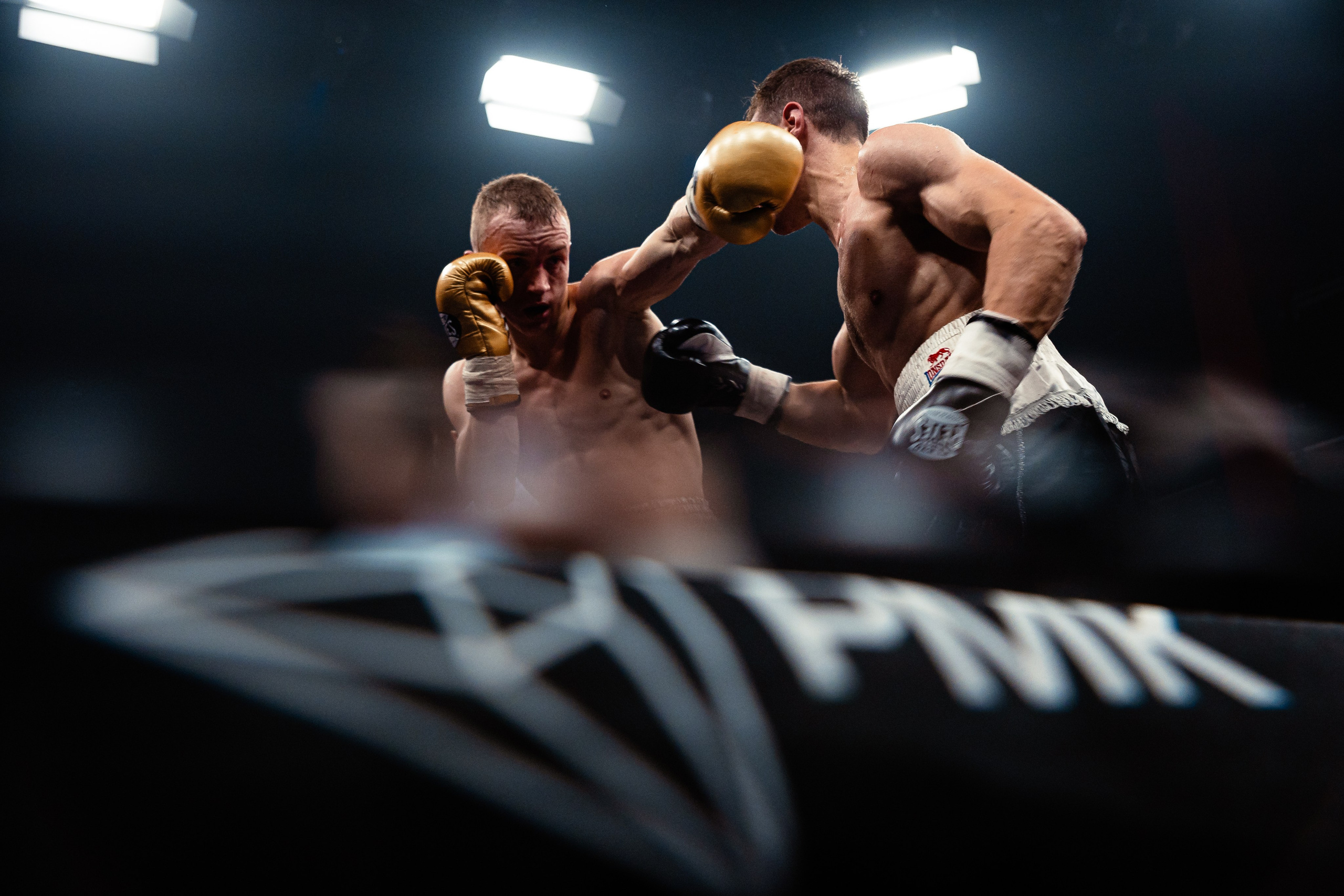 Спорт. Tony Mikhailov