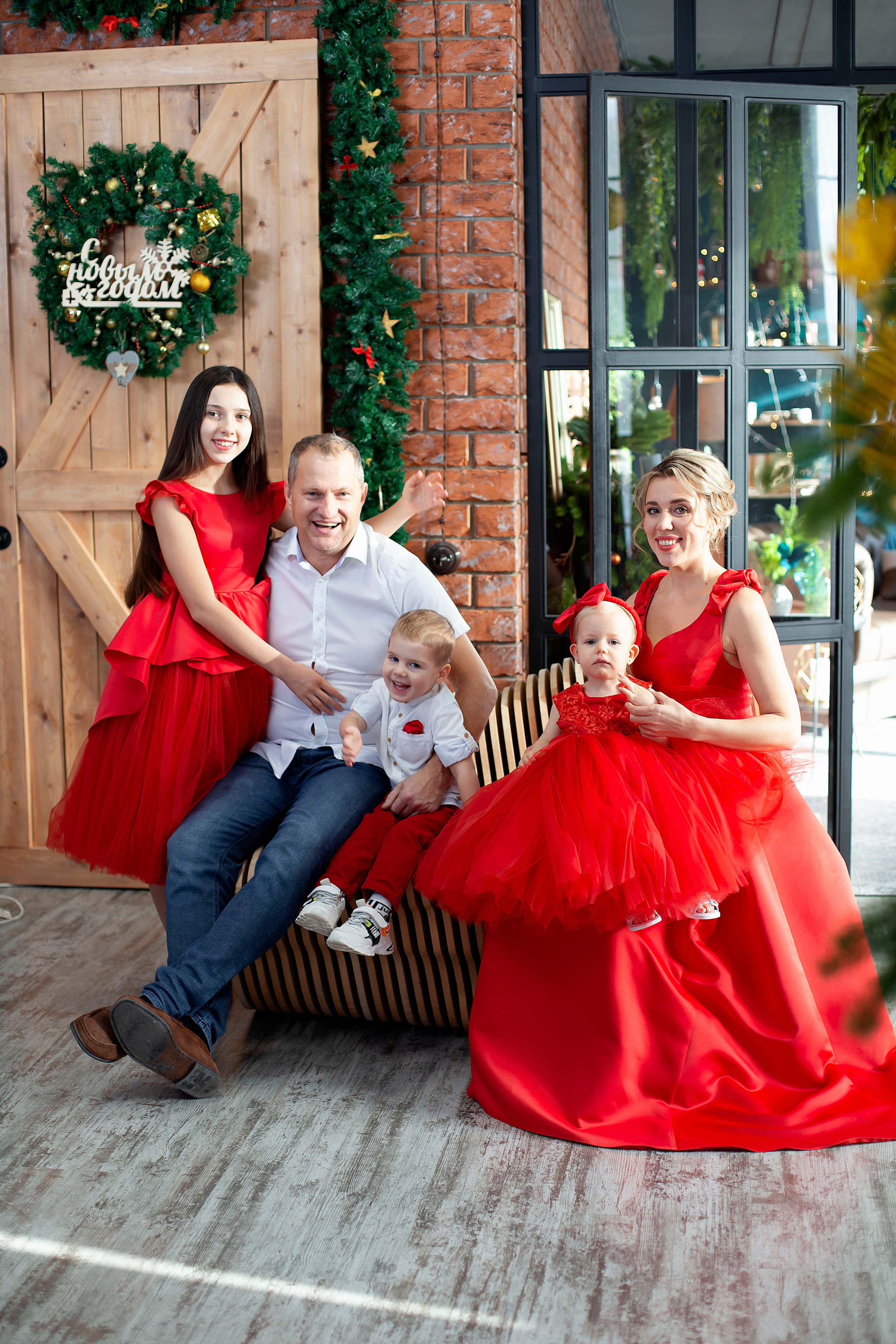 Юлия и её прекрасная семья. Семейный и детский фотограф в Волгограде Серкибаева Ирина