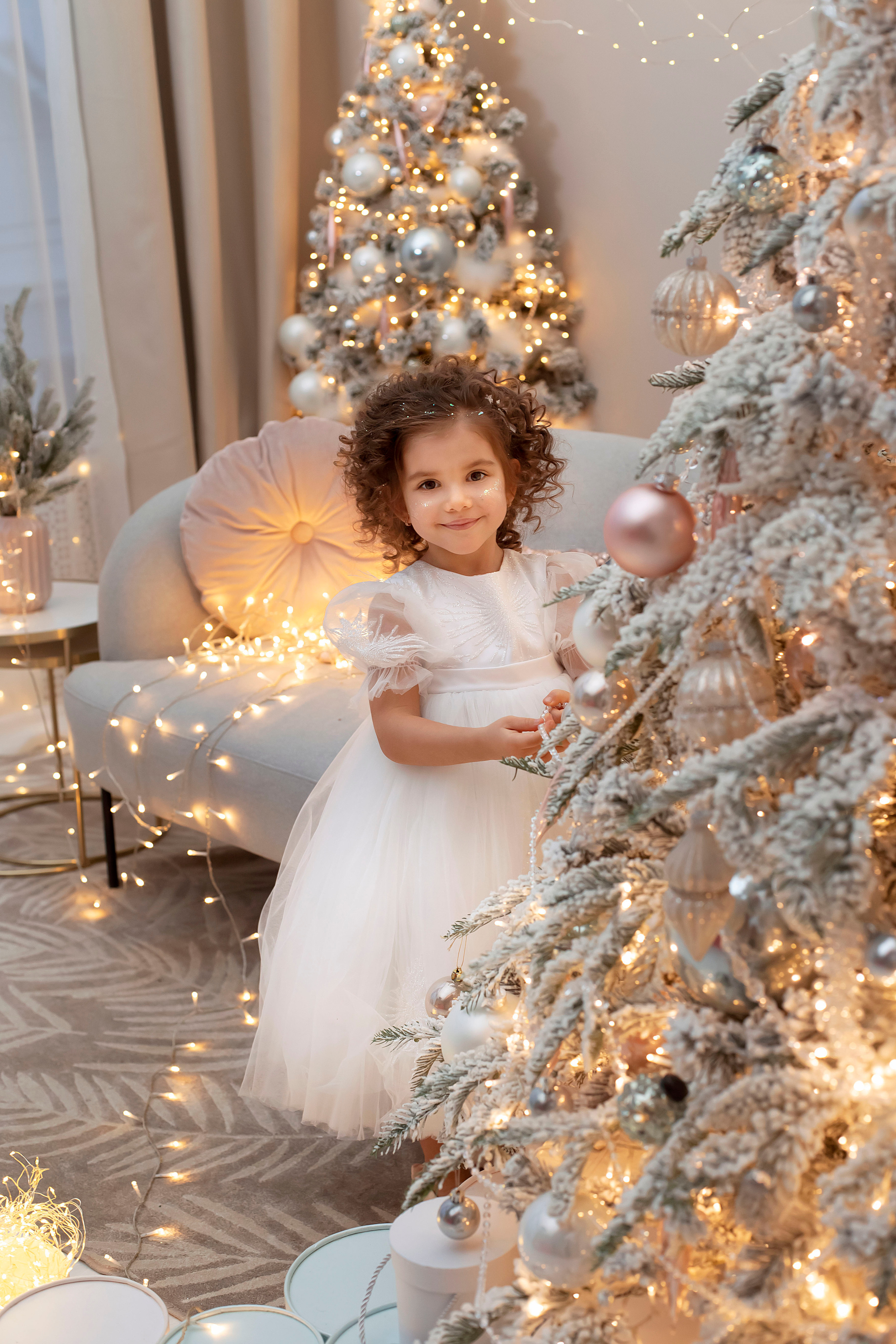 Семейная фотосессия в студии. Семейный и детский фотограф в Волгограде Серкибаева Ирина