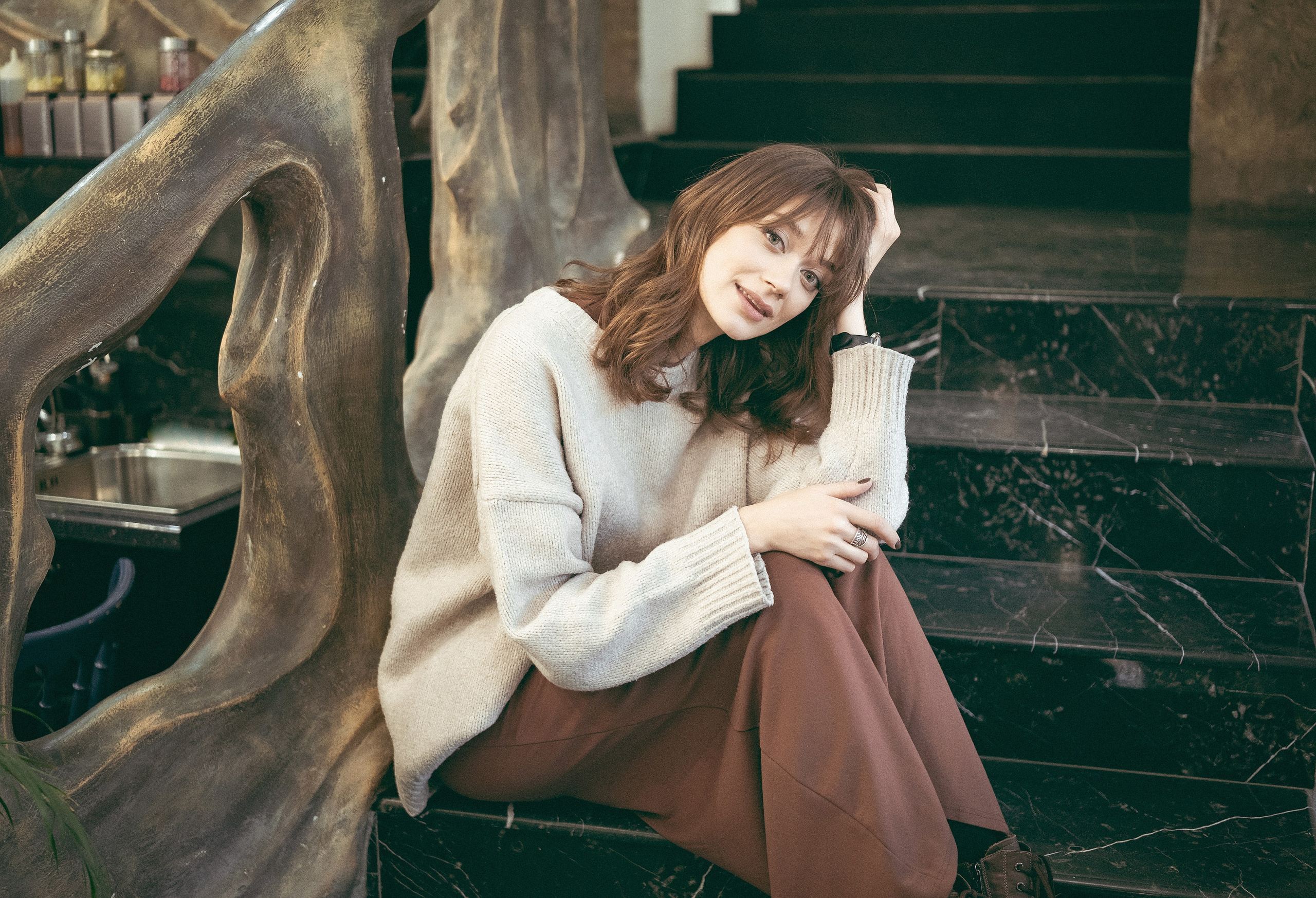 Фотограф Михаил Гуляев. Фотосессия в Новосибирске. Фотосессия в кофейне. Фотосессия в кафе. 