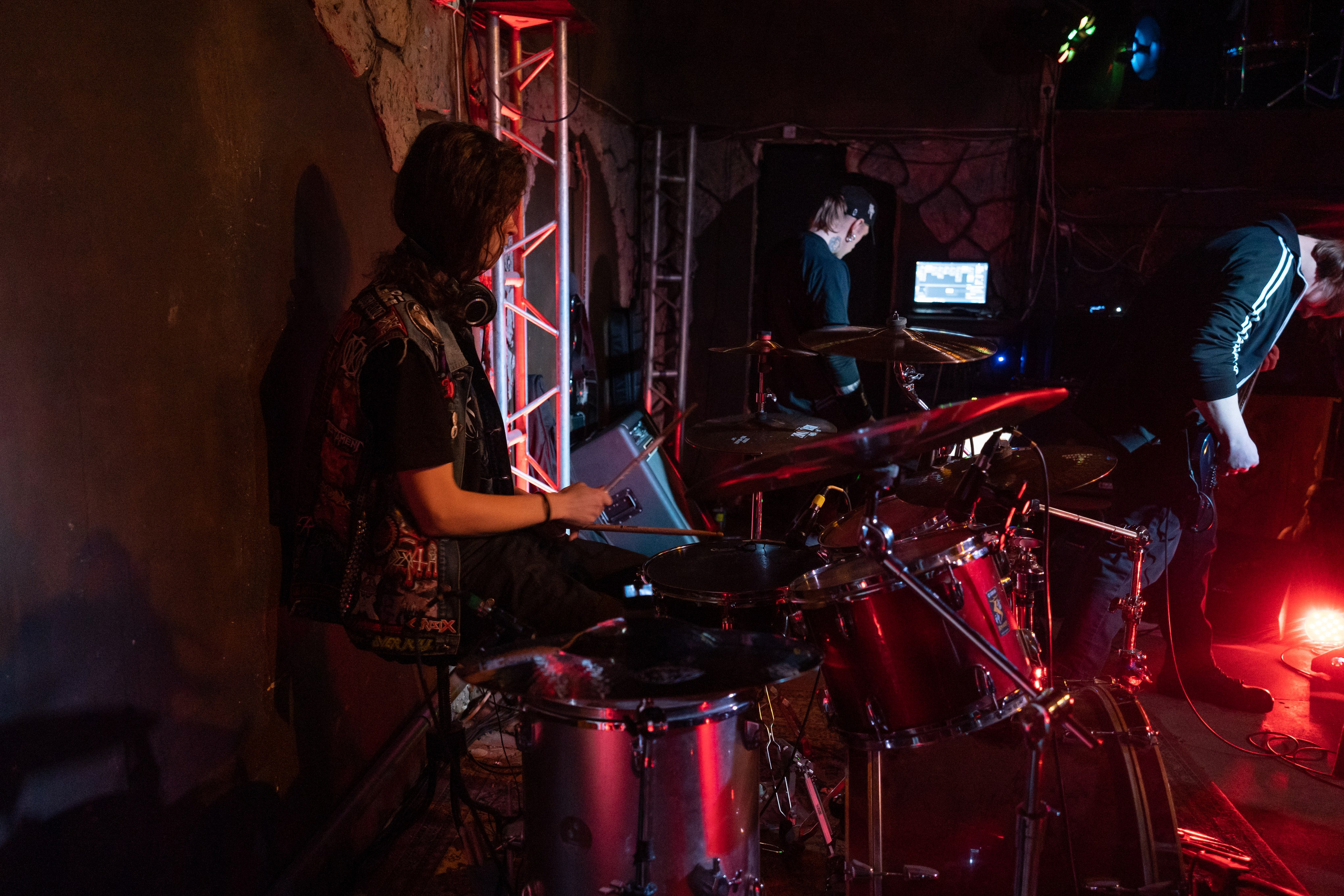 Ночь На Земле|Нора, Псков. Концертный и репортажный фотограф в Санкт-Петербурге Слава Пахомов