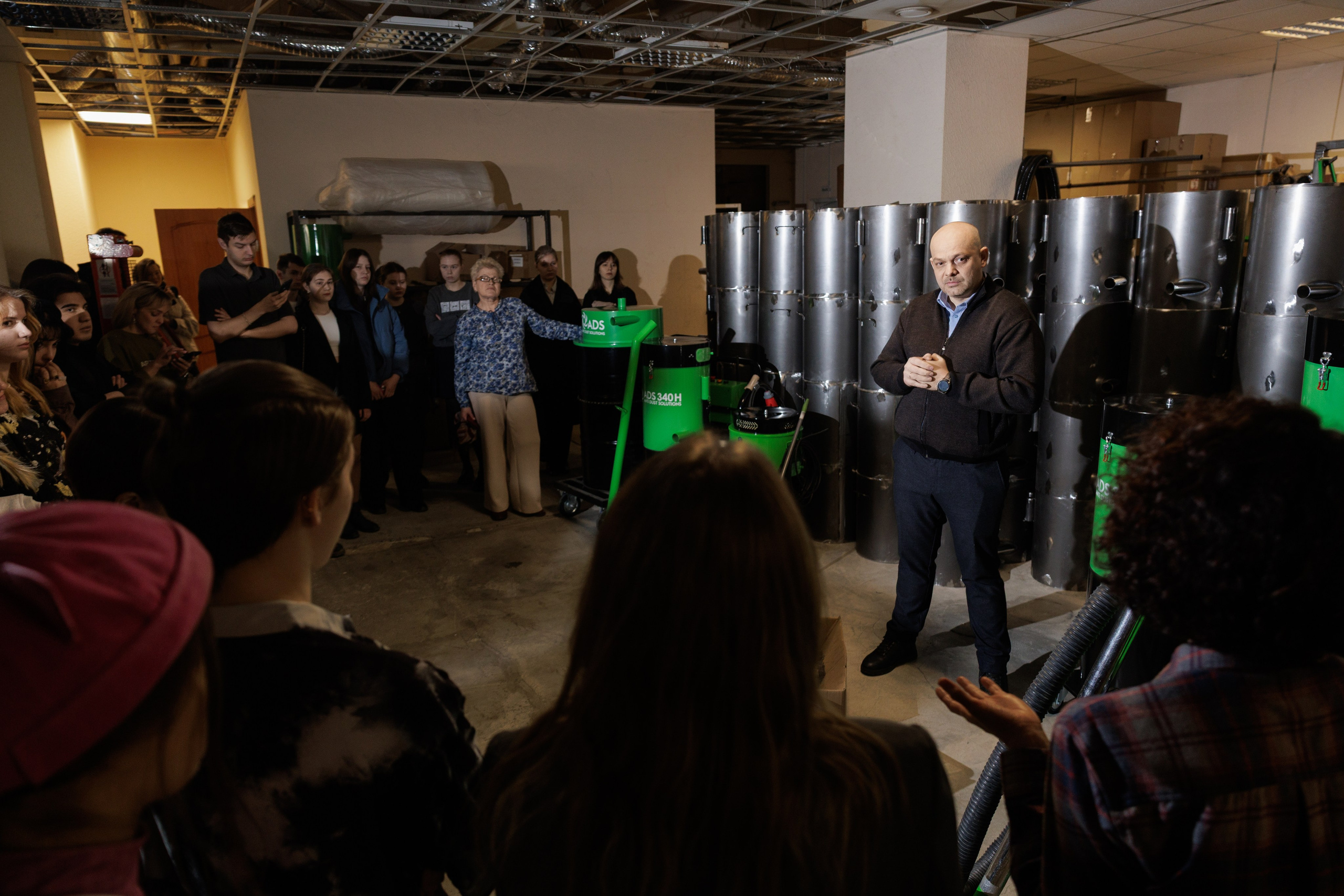 Пресс-тур в компанию Промпылесос. Контент для бизнеса в Екатеринбурге Полдень Медиа