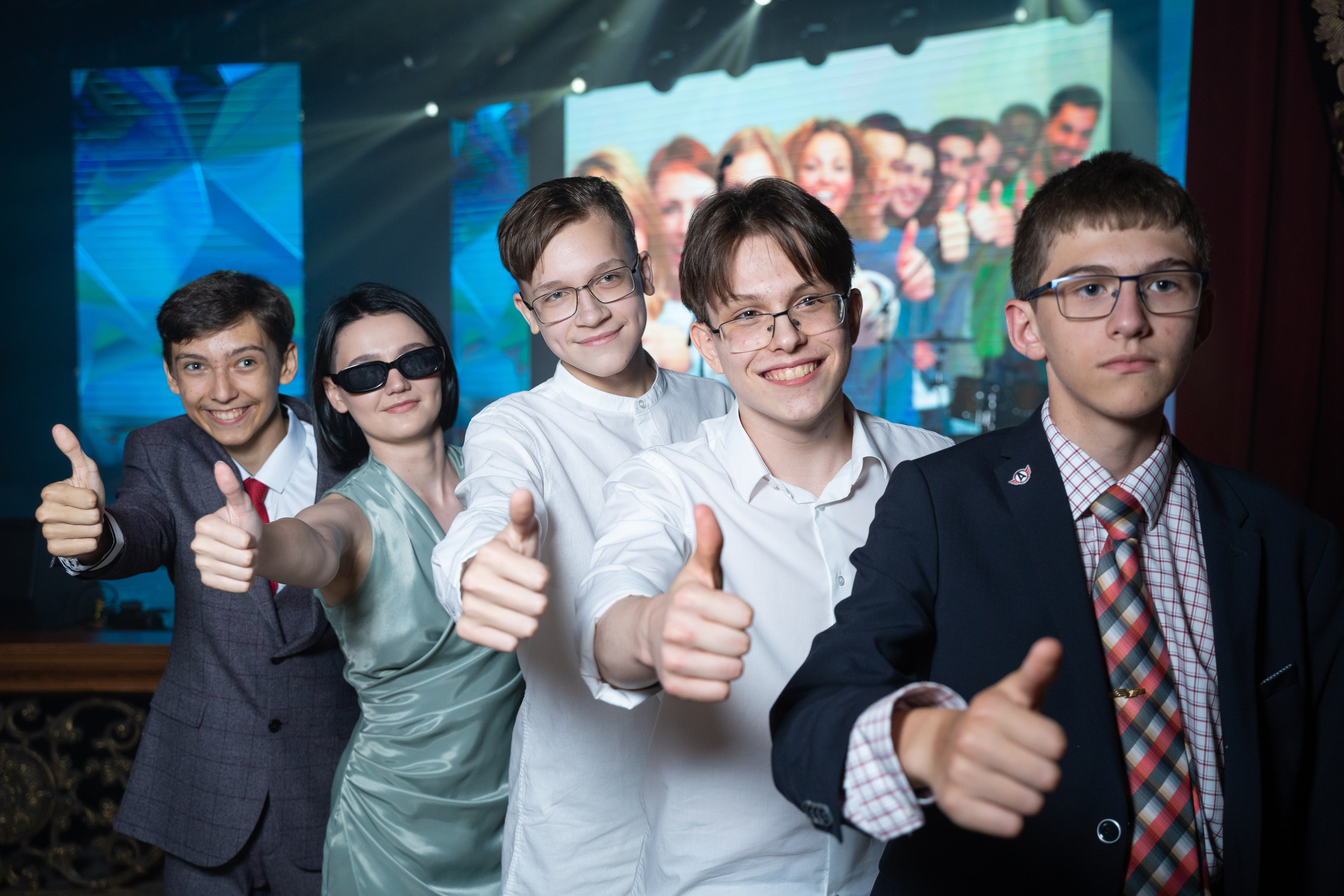 Выпускной (9-11 класс). Свадебный и семейный фотограф в Екатеринбурге Анна Месяцева