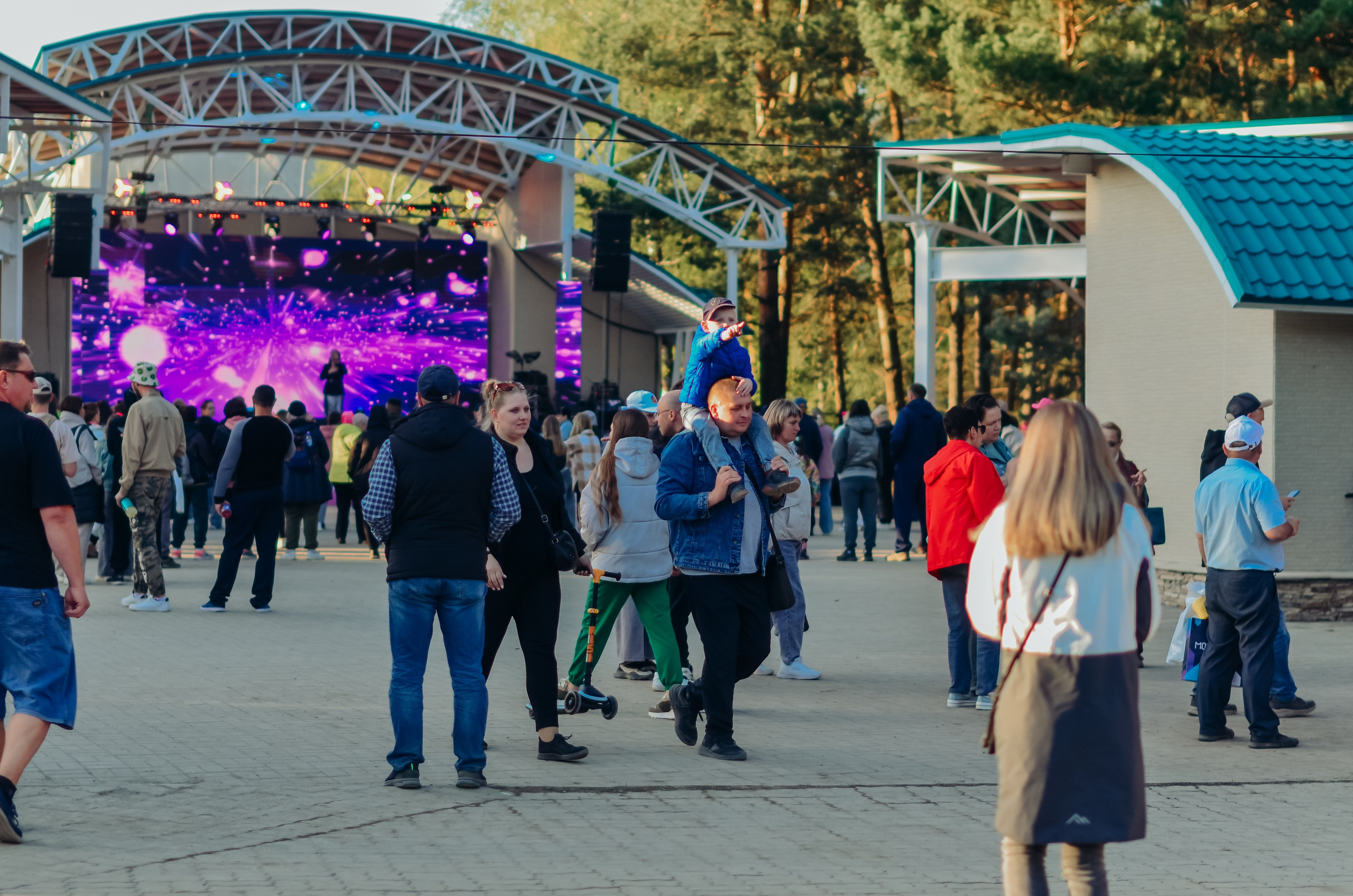 Фестиваль «Цветение Маральника на Алтае 2025». Фоторепортаж. Денисова Аля — фотограф для парных съемок и индивидуальных историй в Барнауле