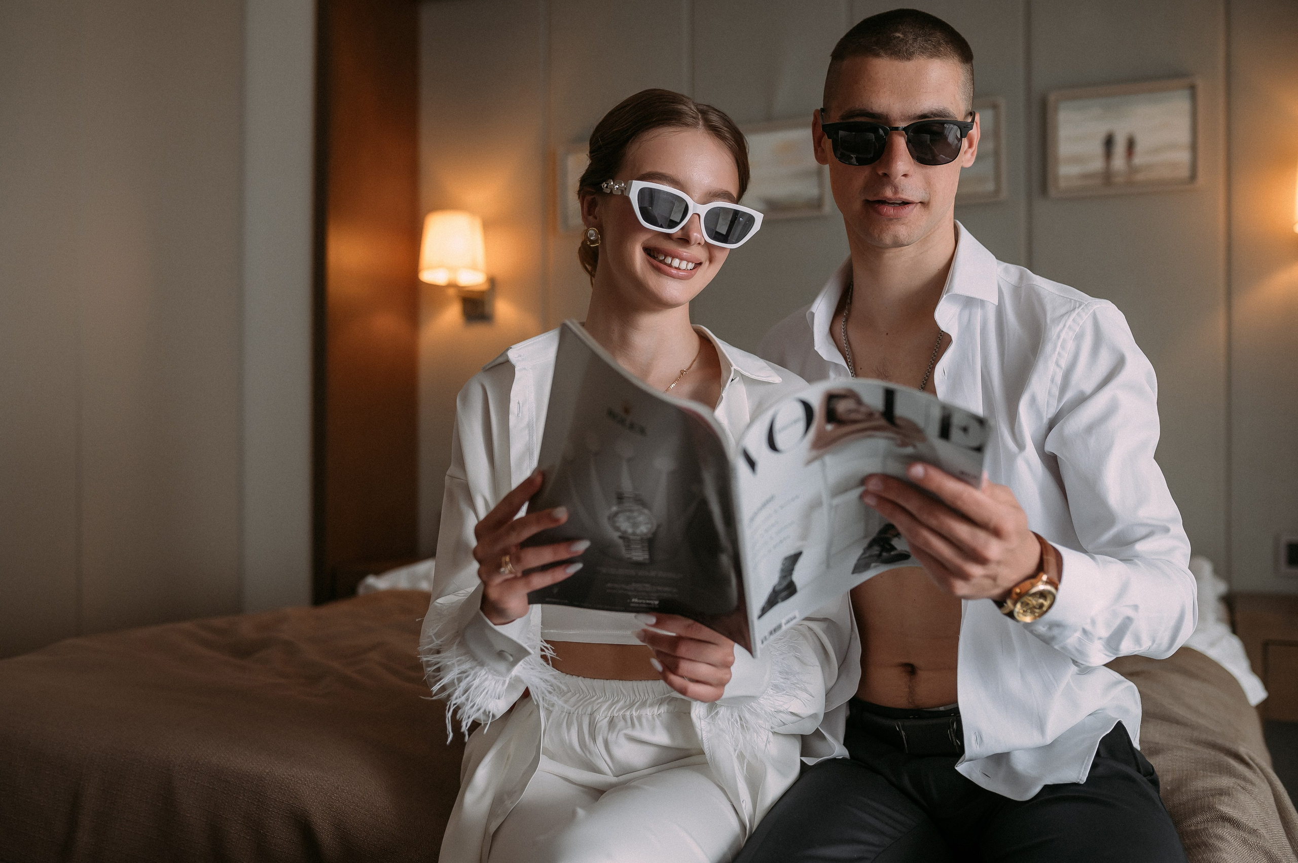 Свадебное утро и прогулка красивой яркой пары. Свадебный и семейный фотограф в Симферополе Дарья Маркова