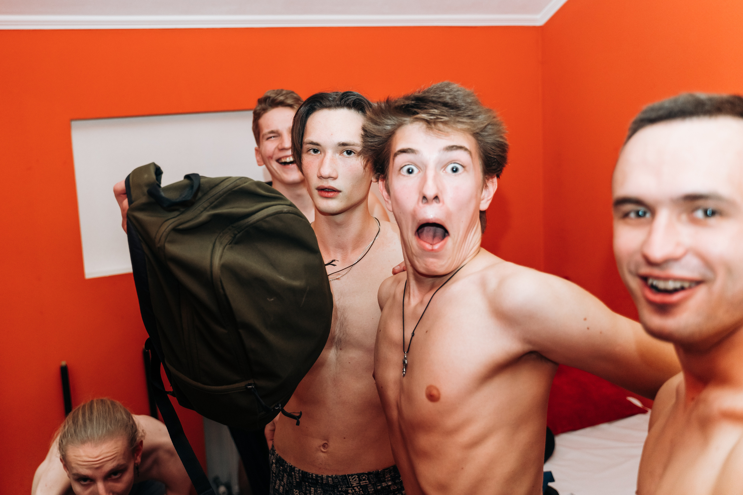 18 лет. Создаю контент для бизнеса- Андрей Корниенко и упаковываю компании и экспертов в Краснодаре