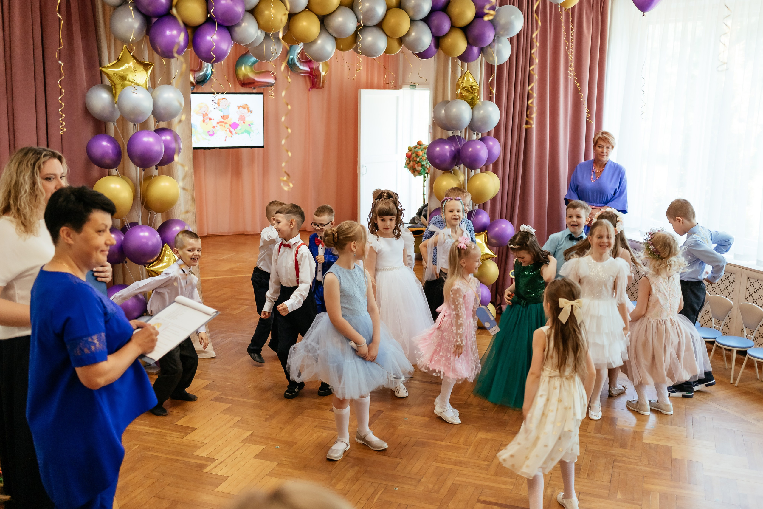 Праздник в детском саду. Семейный фотограф в Минске Приболовец Светлана