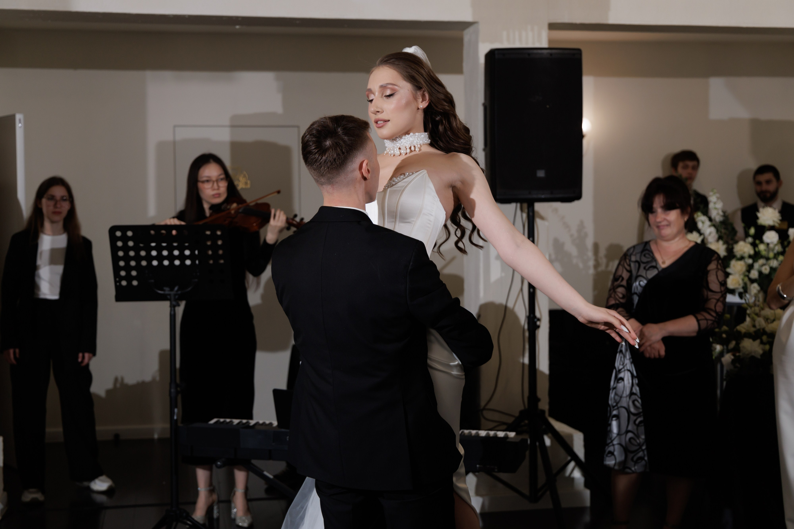 Dmitriy & Nelly. Фотограф свадебный, репортажный, индивидуальный, фото для маркетплейсов, брендов, автосалонов