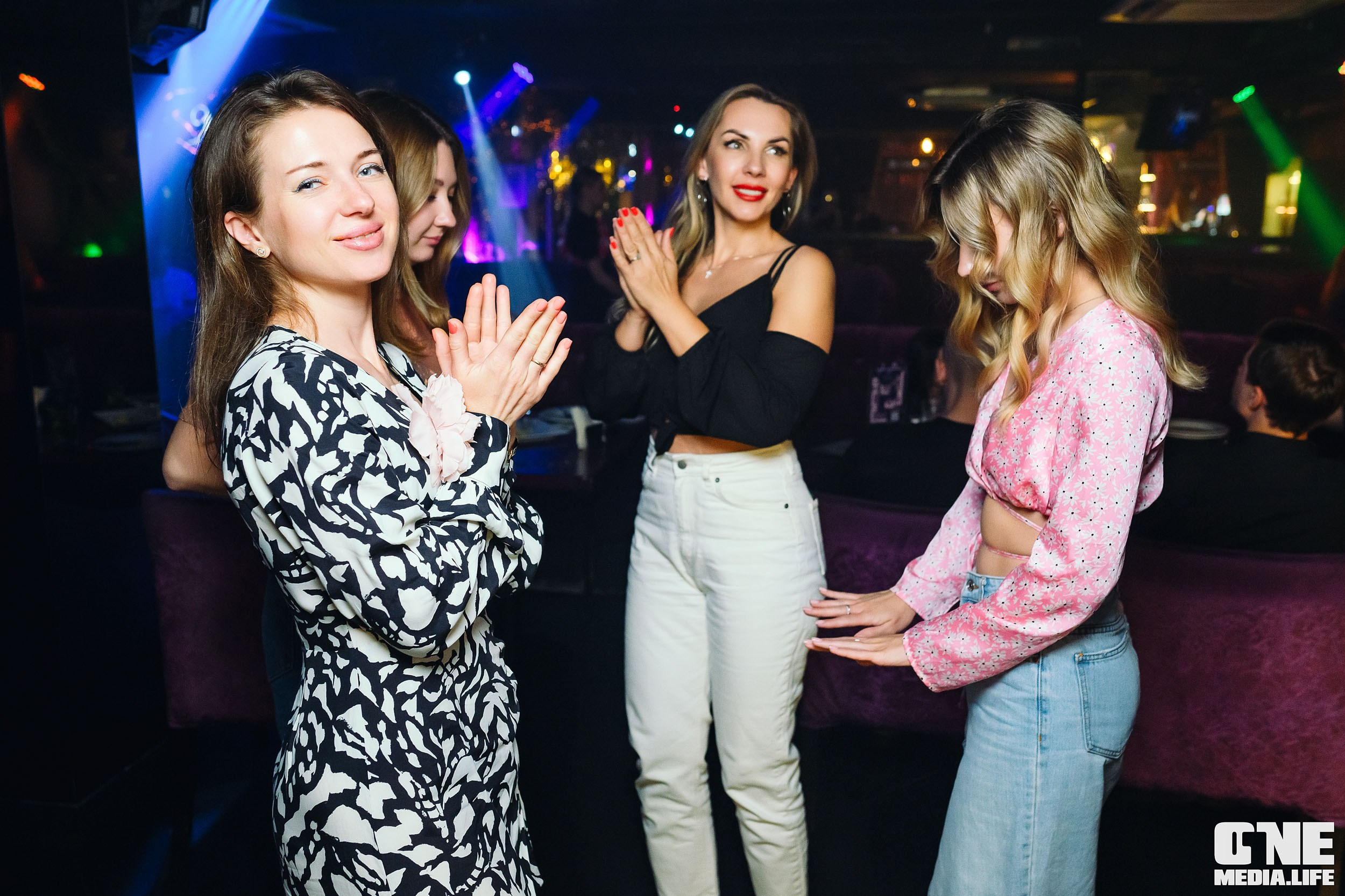 Фоторепортаж из караоке-клуба Эйфория. One Media Life: фоторепортажи, фотоотчеты с мероприятий и заведений