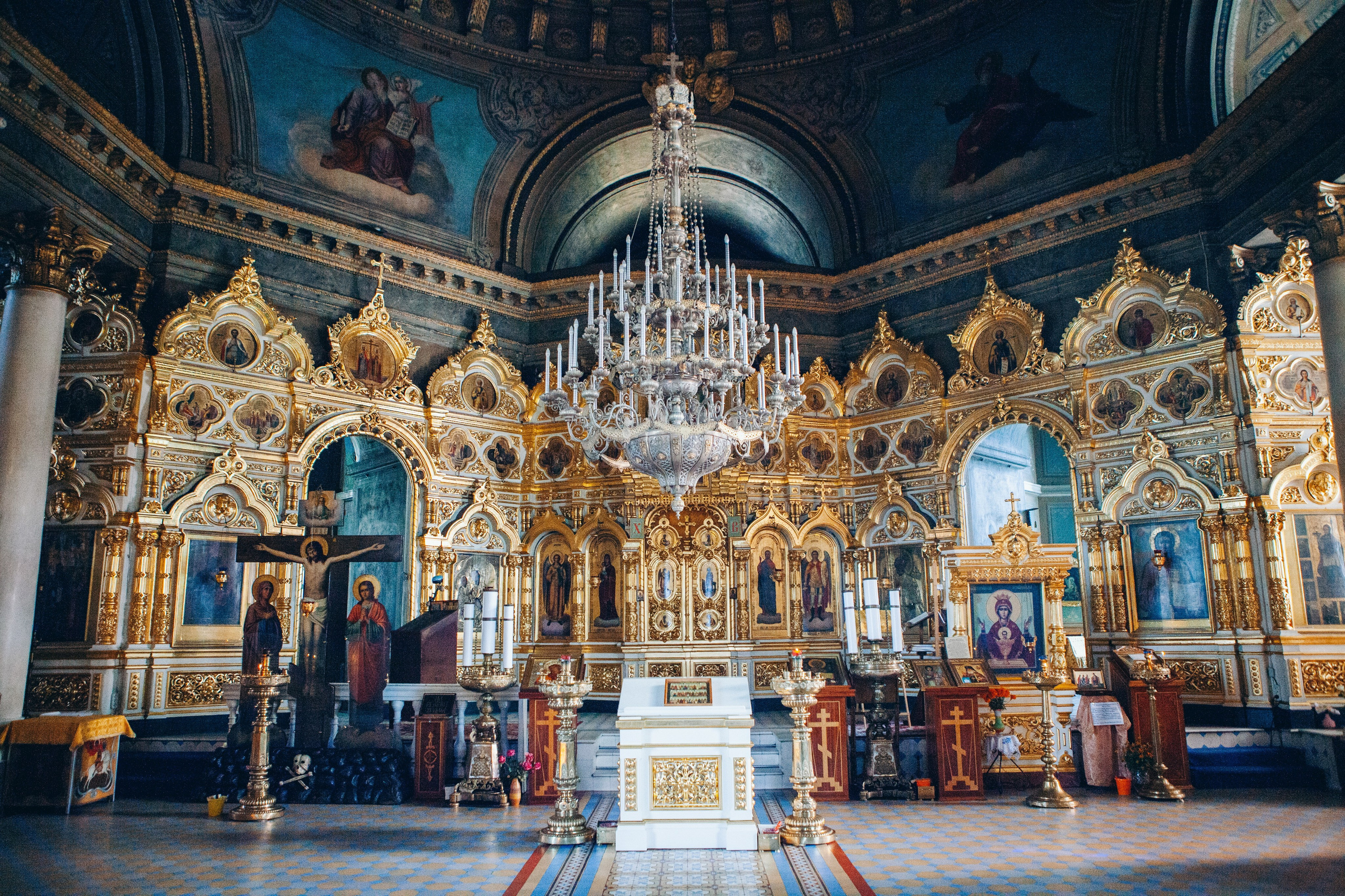 Крещение ребенка в церкви. Фотограф Ольга Ефремова